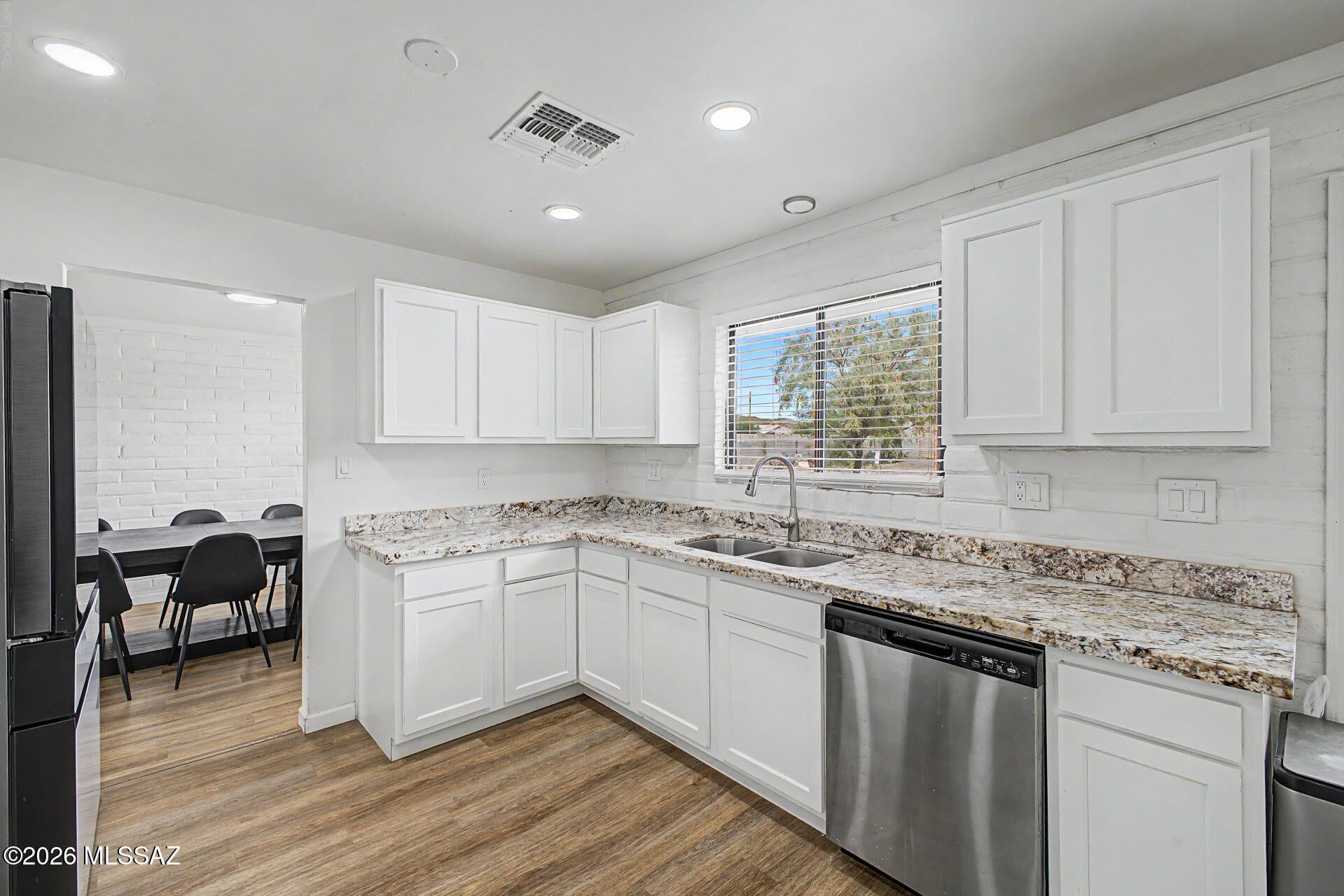 3230 W Via Santa Dorotea