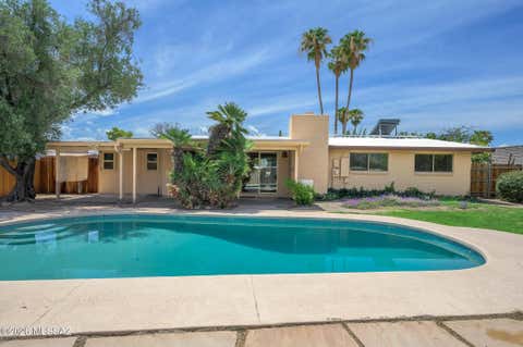 Photo of 9541 E Calle Eunice, Tucson, AZ 85715 (MLS # 22619933)