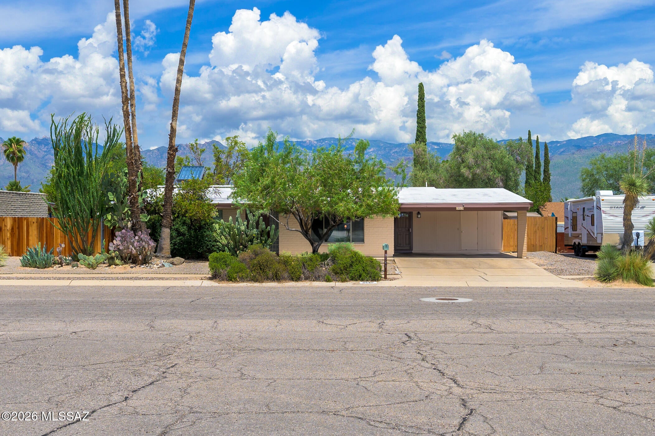 9541 E Calle Eunice