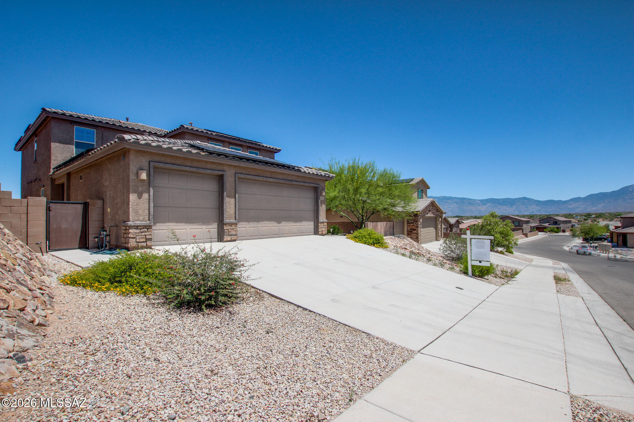 The Vistas At Rincon Knolls SQ20152600506 - Residential