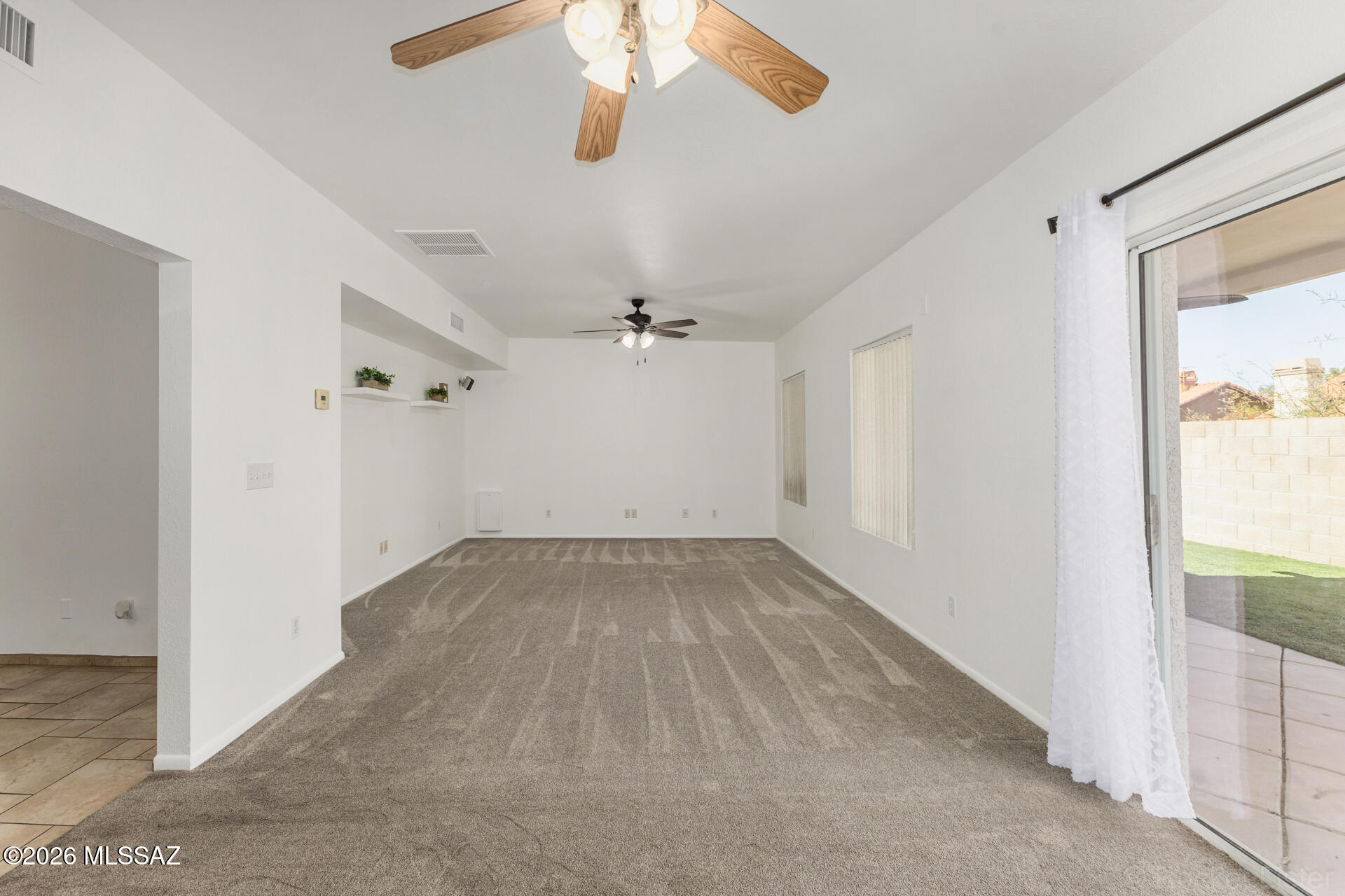 Elliott Homes At Rita Ranch (1-521) - Residential