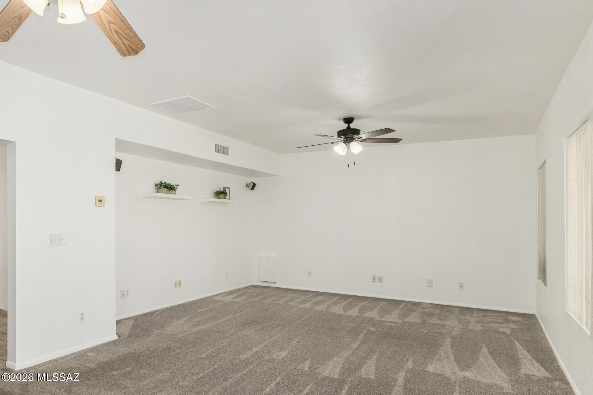 Elliott Homes At Rita Ranch (1-521) - Residential
