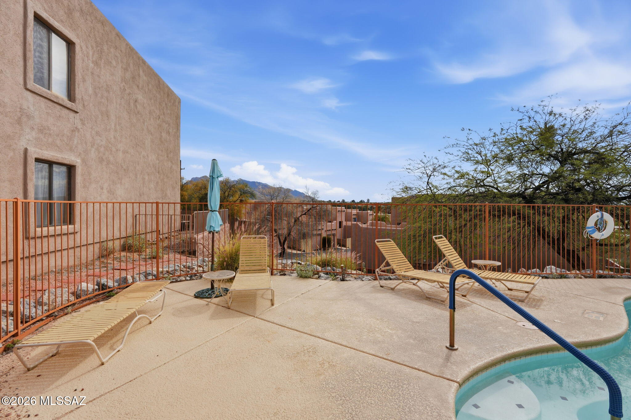 Fairway Terrace Condos. (Units 1-30) - Residential