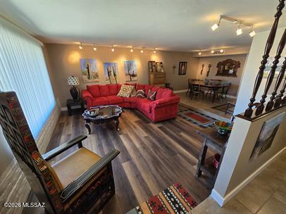 Hidden Hills (104-200) - Residential Lease