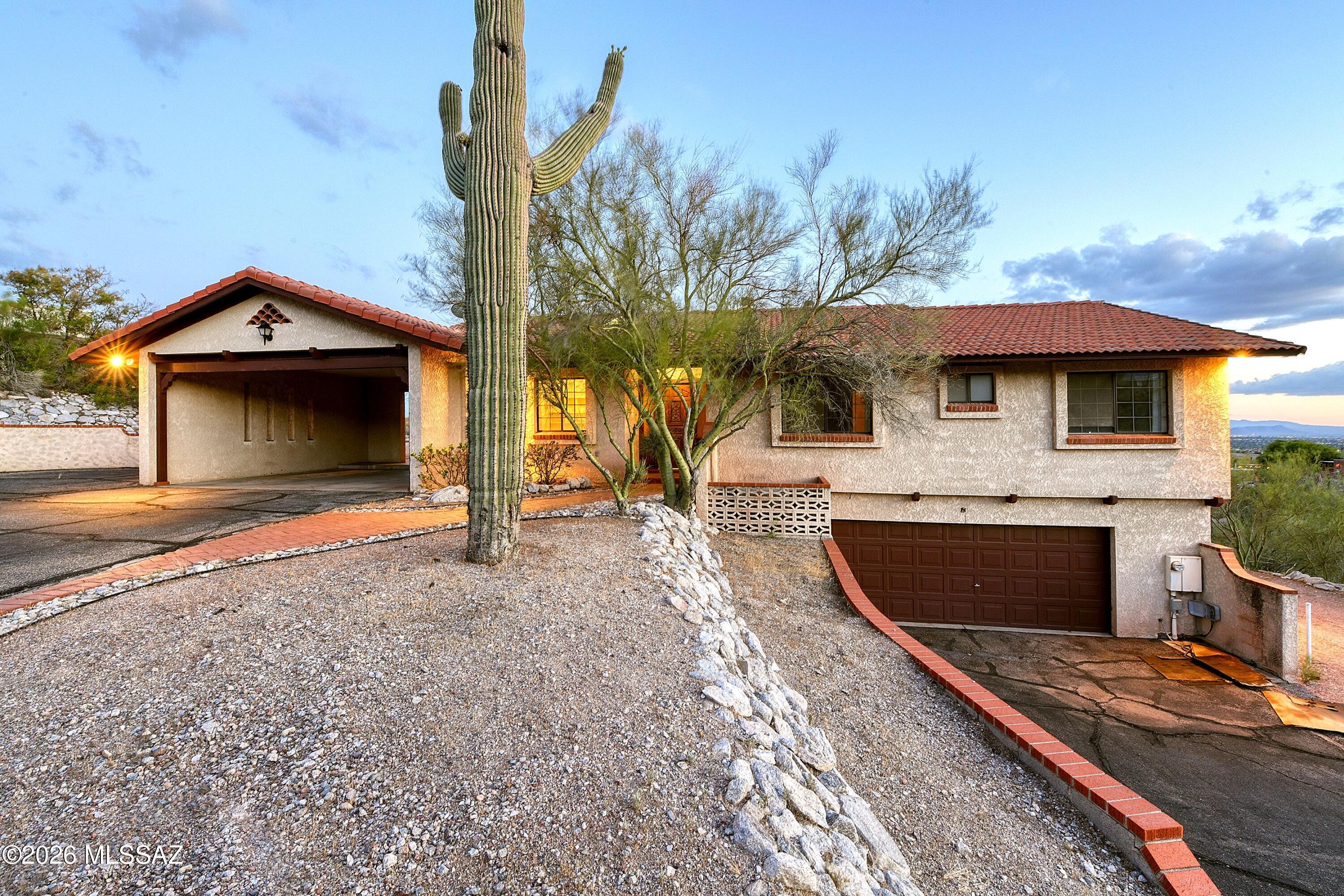 4710 N Paseo Saric