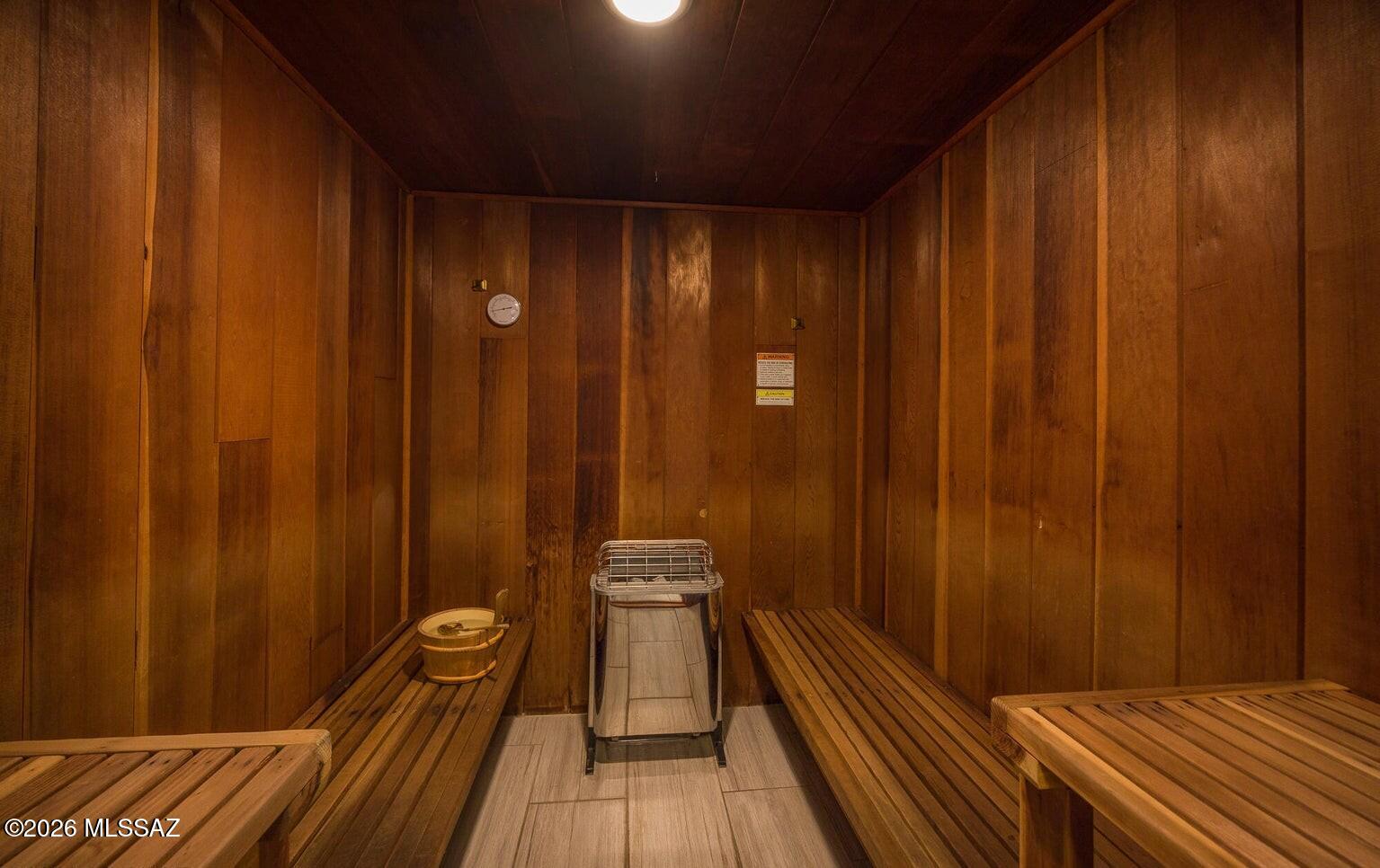 Colonia Verde (13-17) - Residential