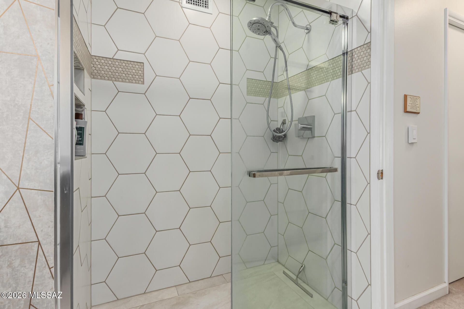 Colonia Verde (13-17) - Residential