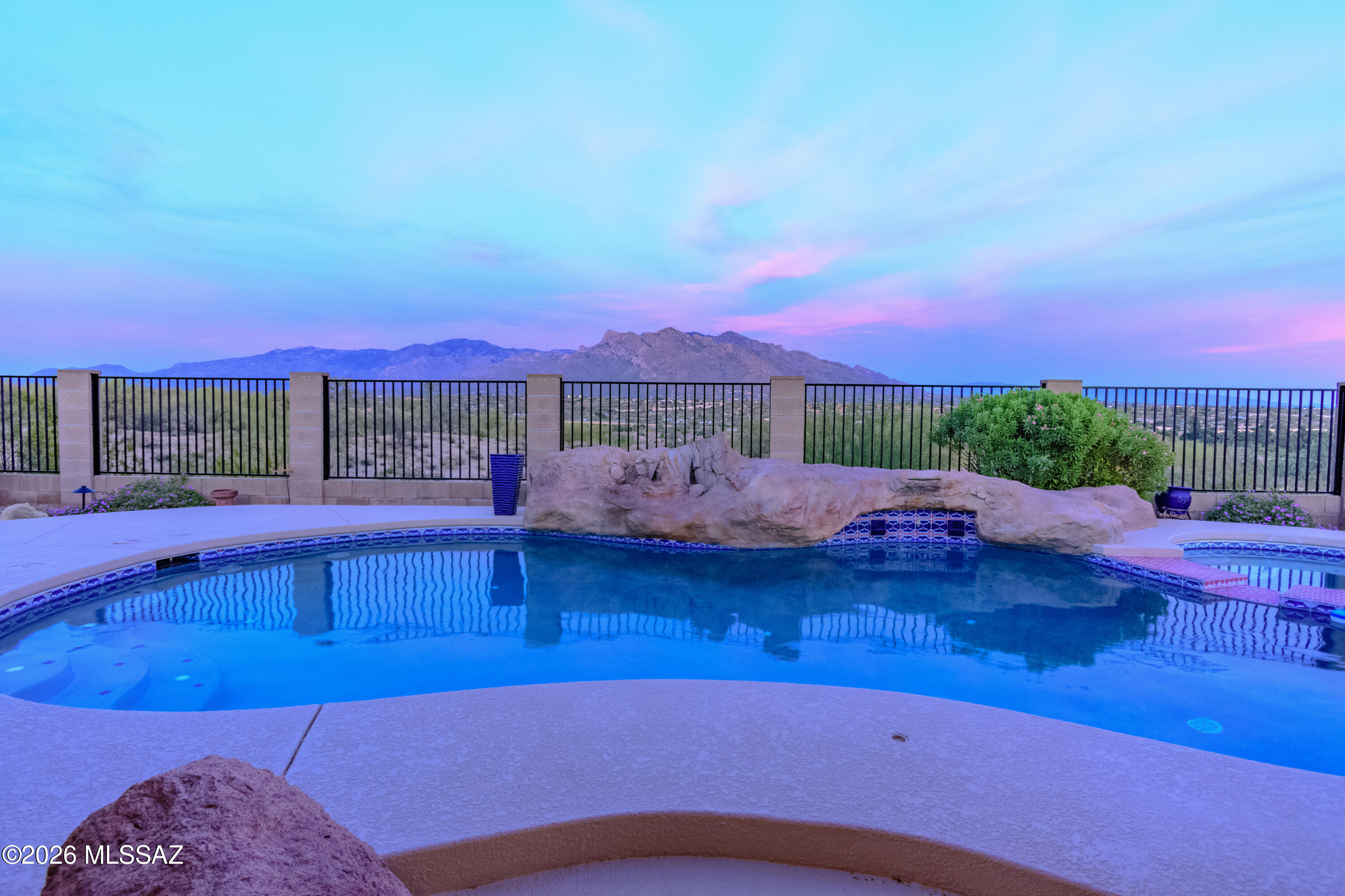 8836 N Sandy Ridge Place