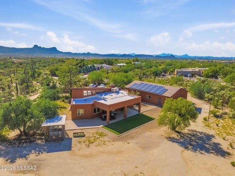 Photo of 10280 N Quail Lane, Tucson, AZ 85742 (MLS # 22624837)