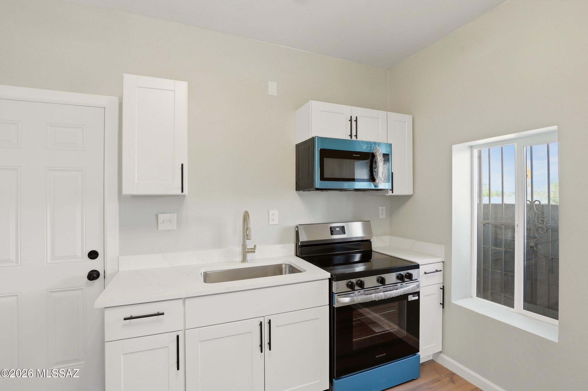 402 W 41st Street