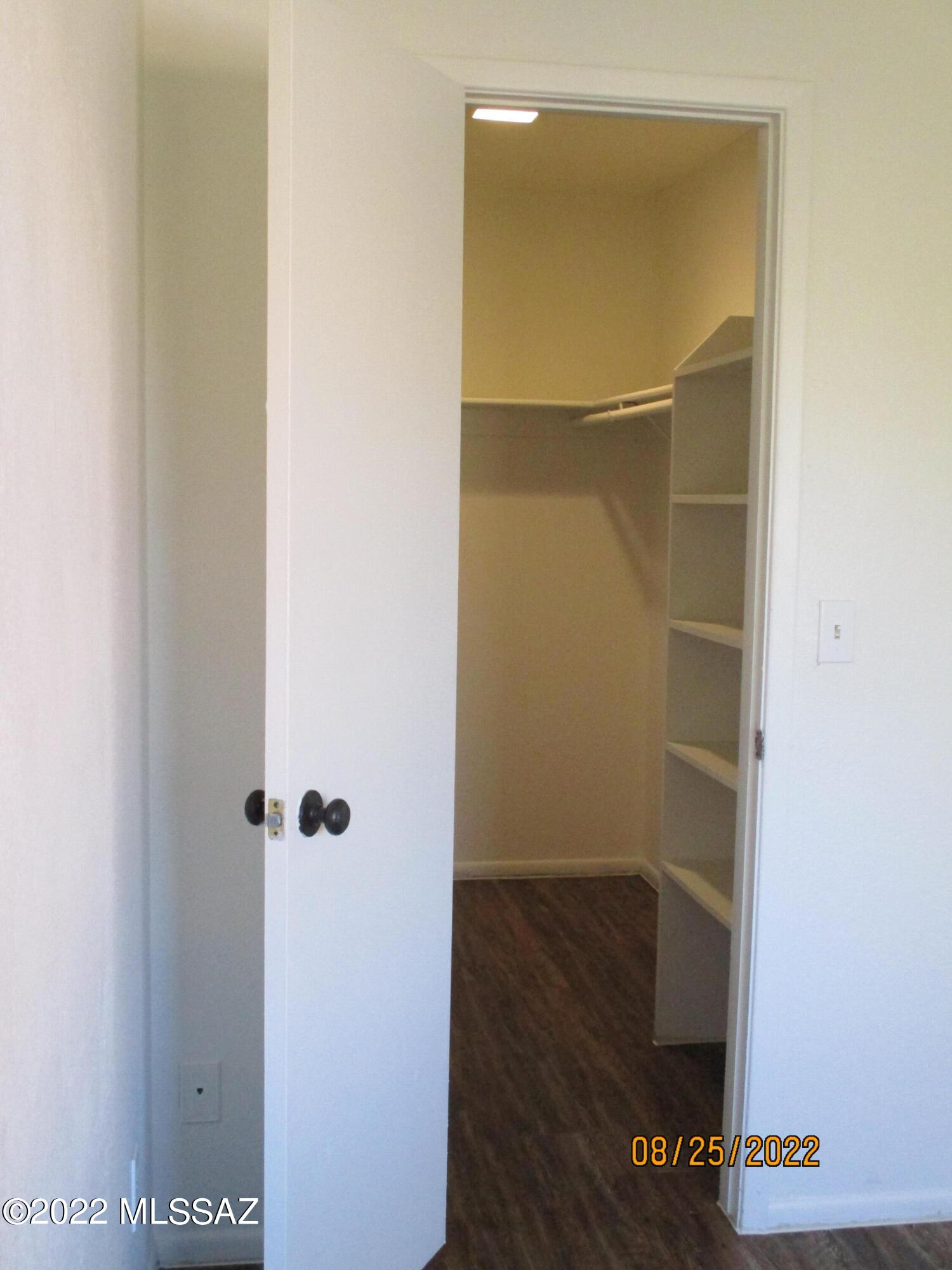 Woodland Place Condominiums (101-152, 201-252) - Residential Lease
