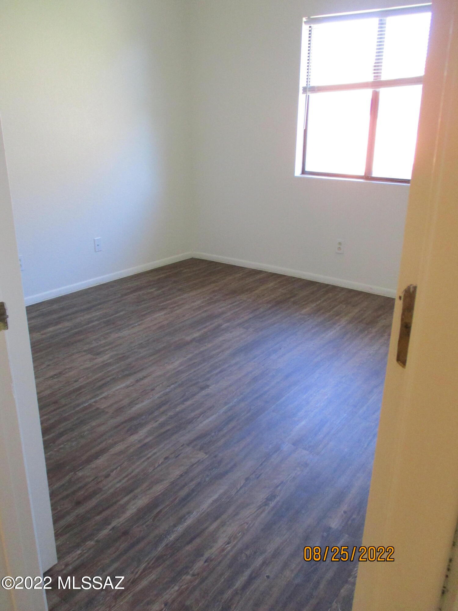 Woodland Place Condominiums (101-152, 201-252) - Residential Lease