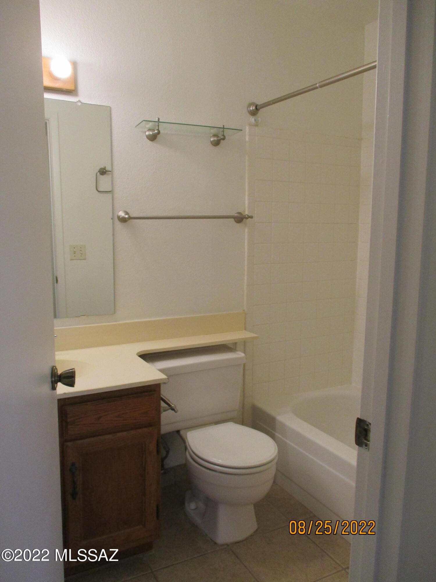 Woodland Place Condominiums (101-152, 201-252) - Residential Lease