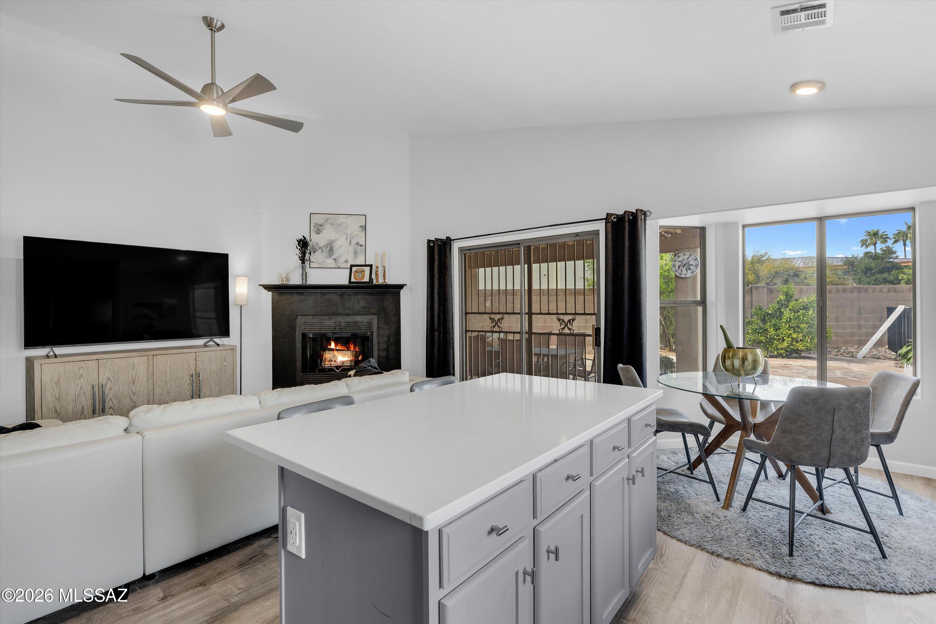 Casas Adobes Terrace (1-184) - Residential