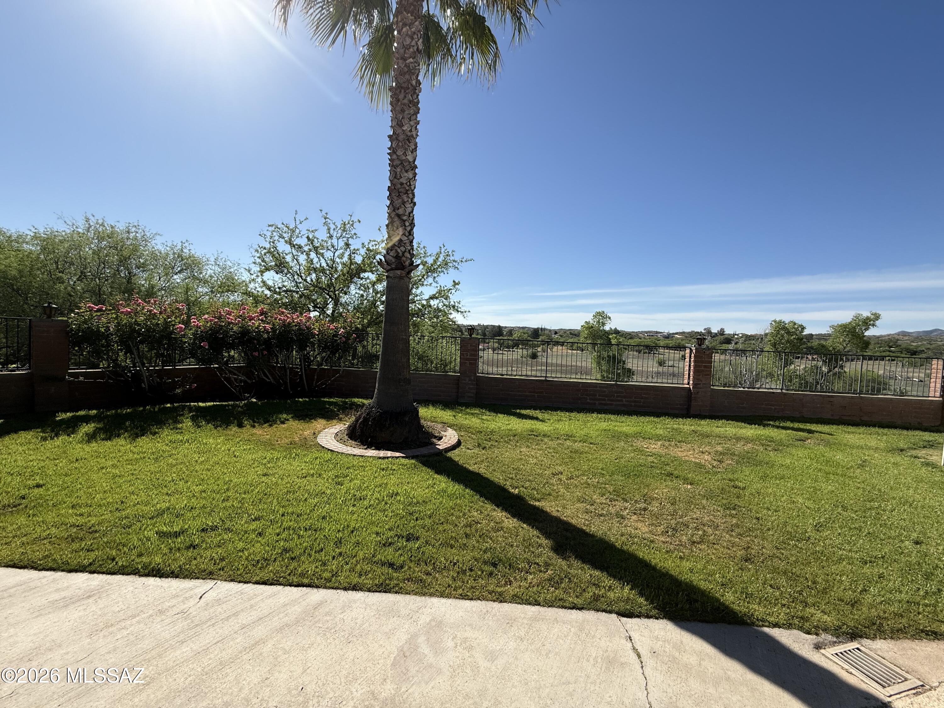 1629 W Meadow Hills Drive