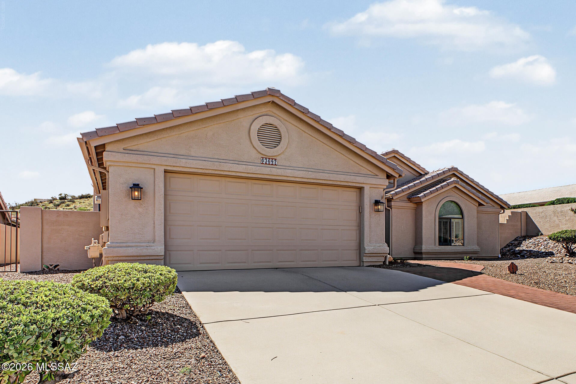 63647 E Edgeview Lane