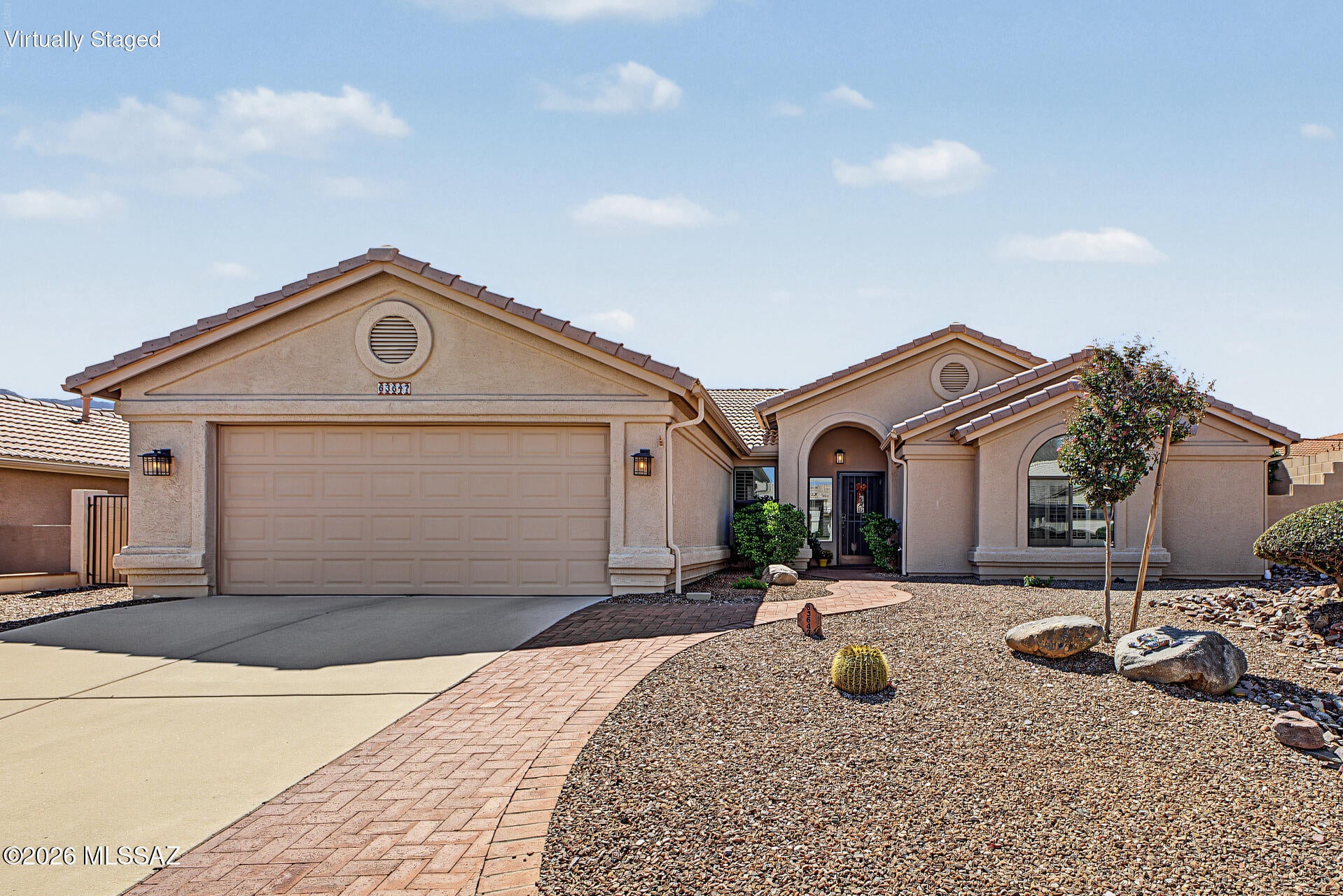 63647 E Edgeview Lane