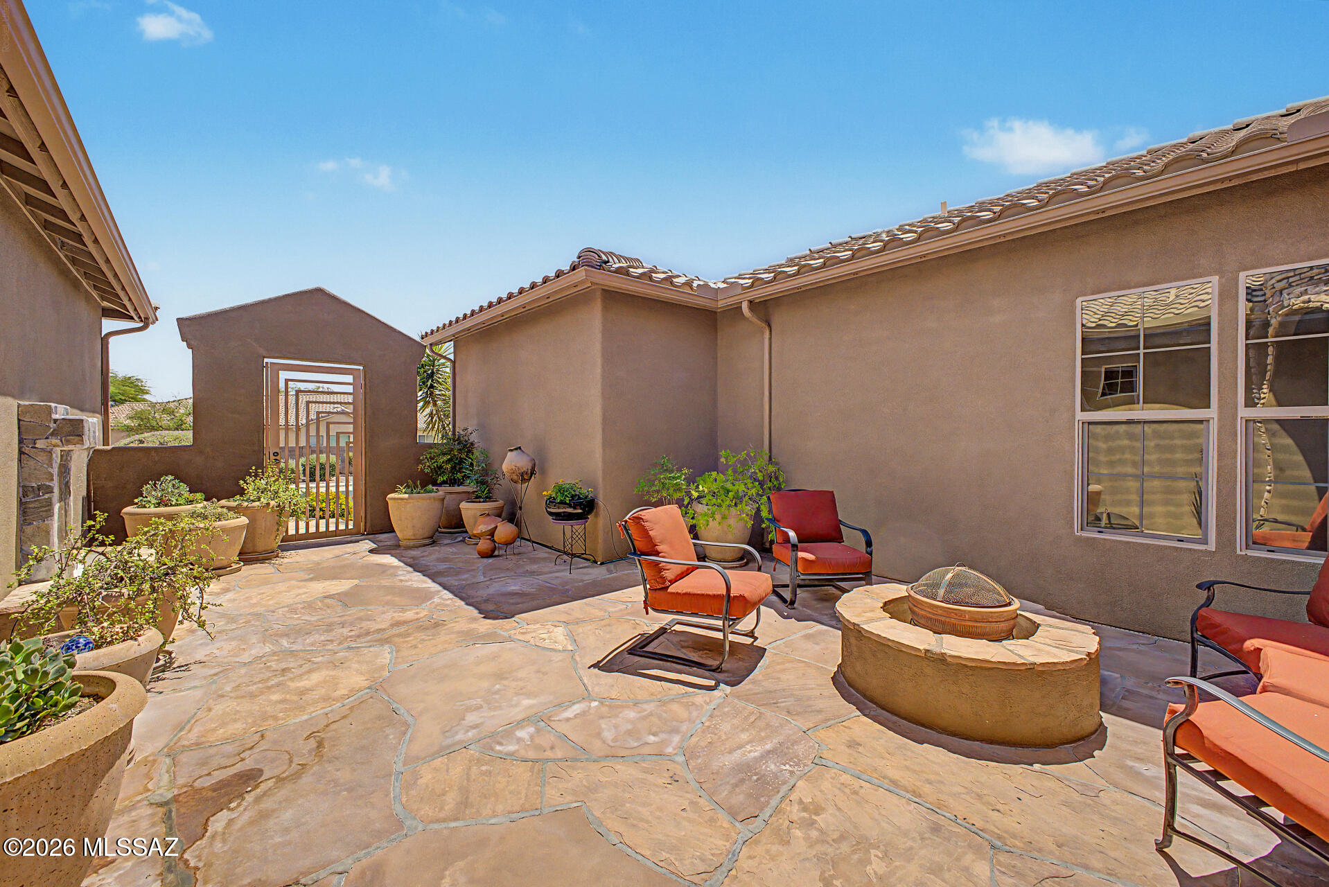1156 W Casentino Pass