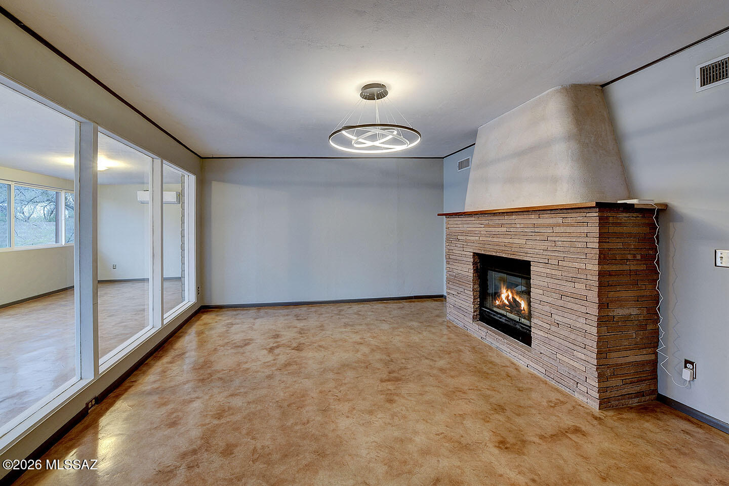 Tres Lomas North (1-135) - Residential