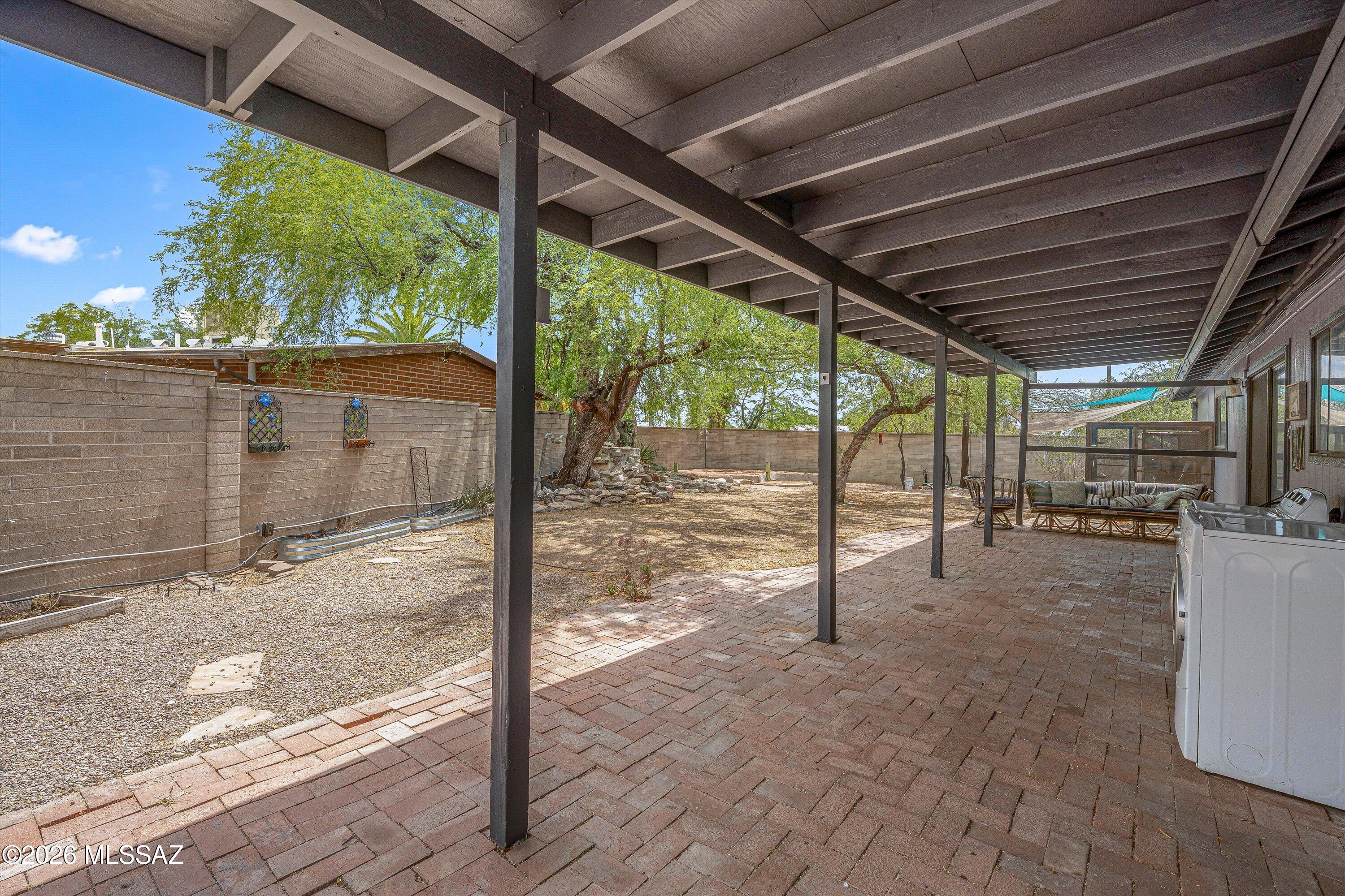 Sherwood Village Terrace (547-571) - Residential