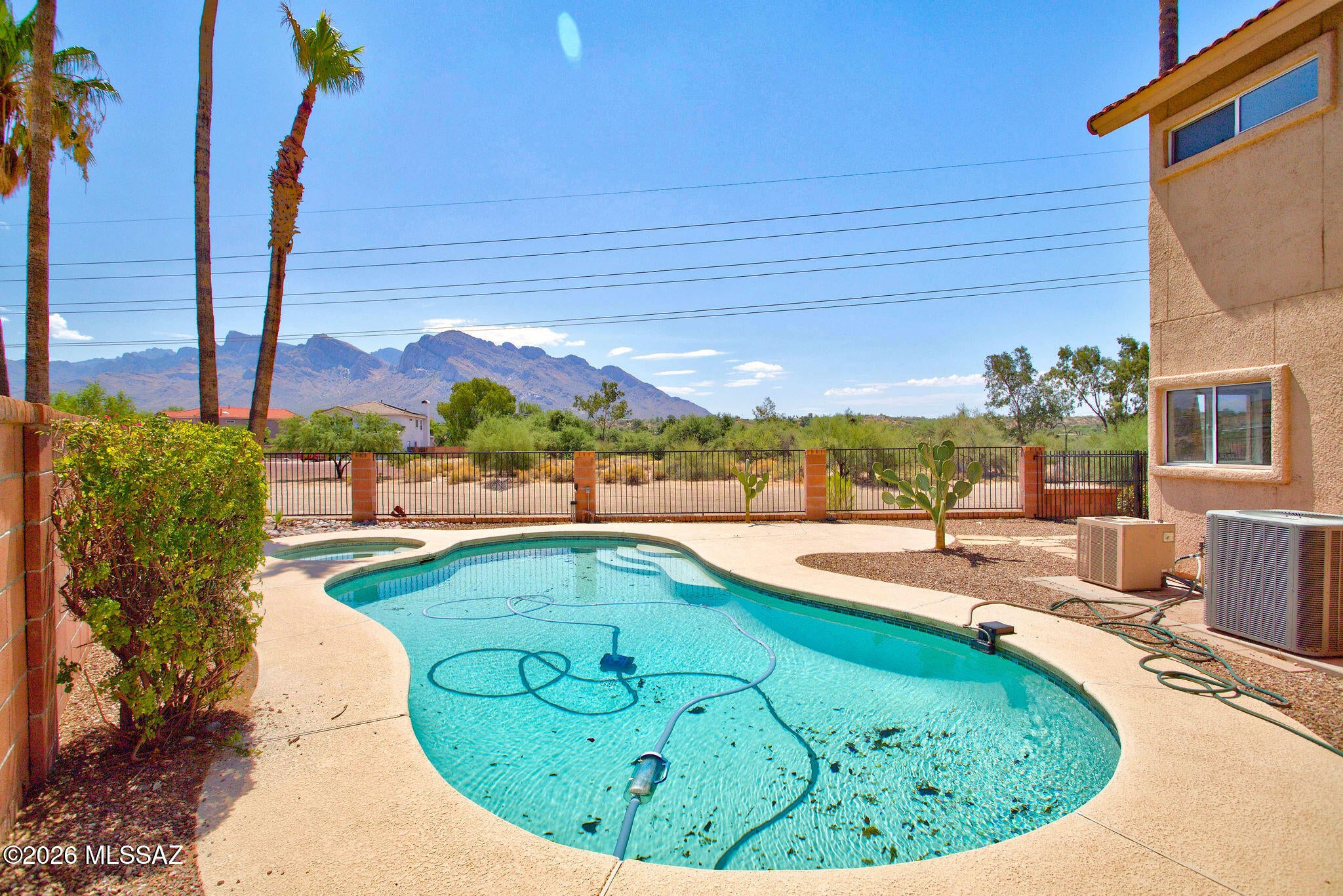 1223 W Firestone Place