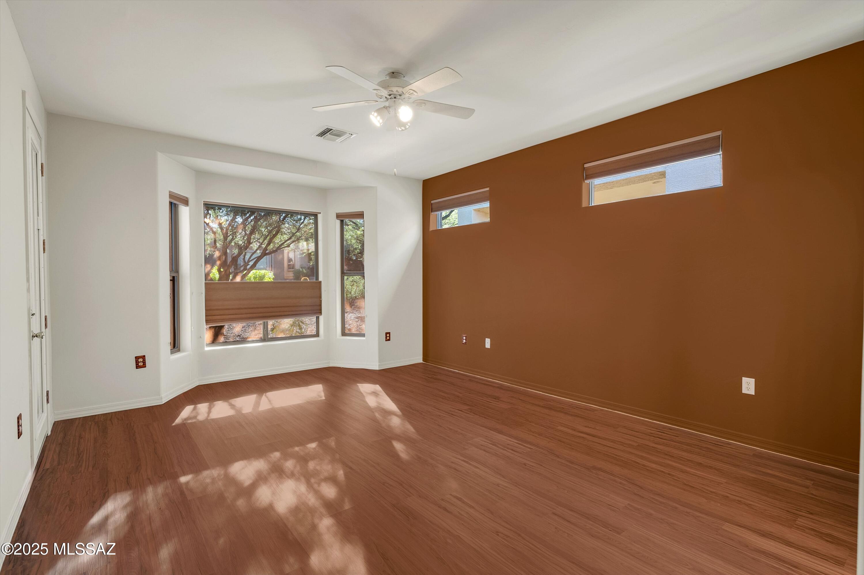 Las Campanas Villiage Phase II (112-219) - Residential