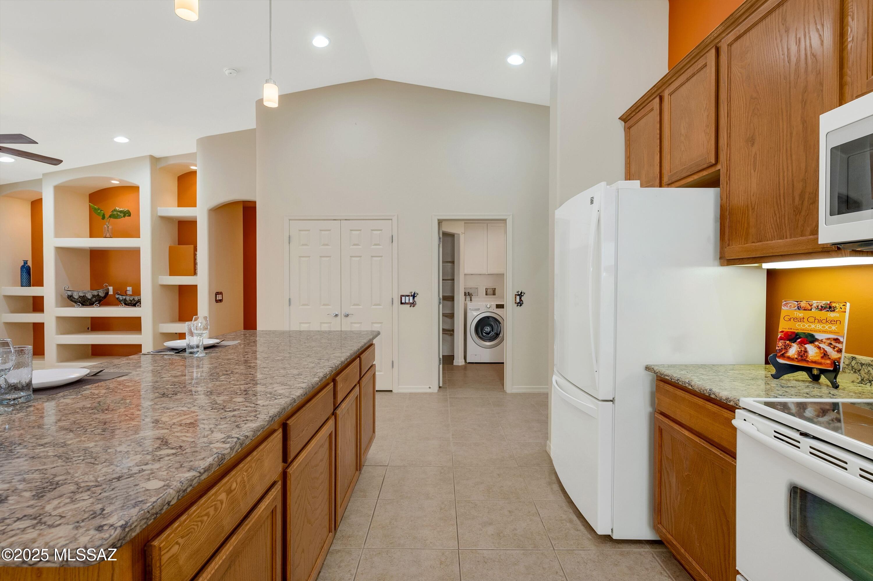 Las Campanas Villiage Phase II (112-219) - Residential