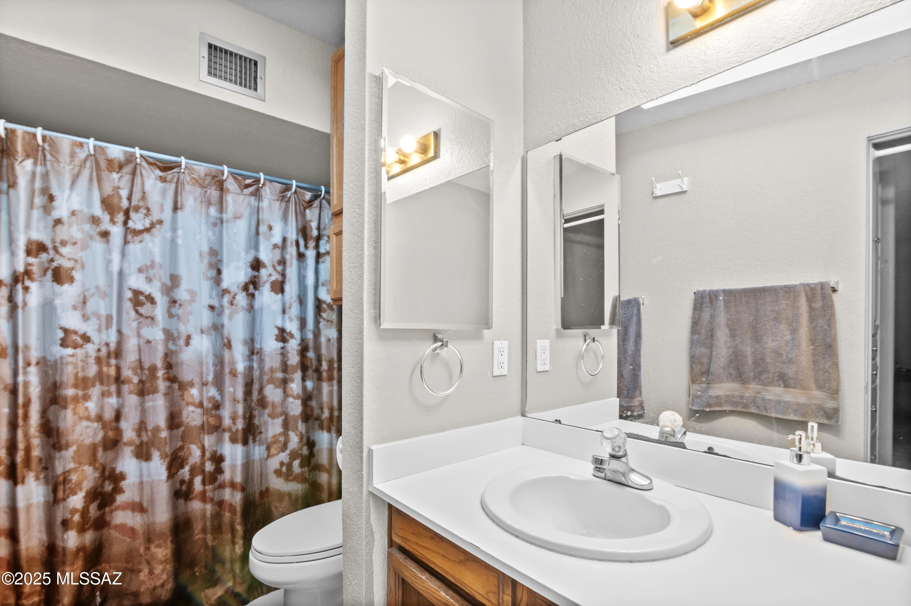 Casas Adobes Estates (541-618) - Residential