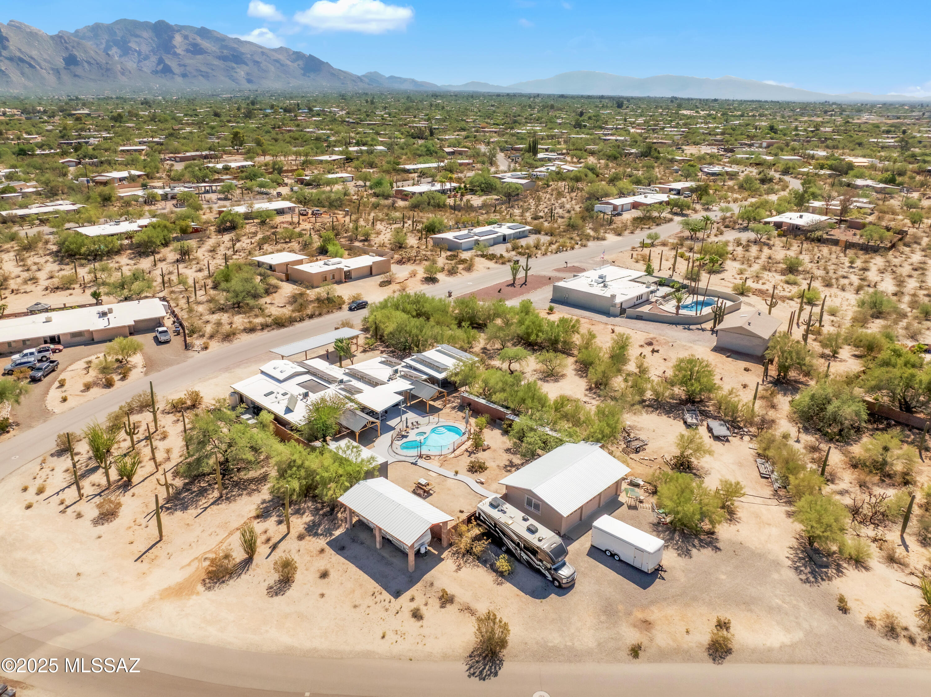 Casas Adobes Estates (541-618) - Residential
