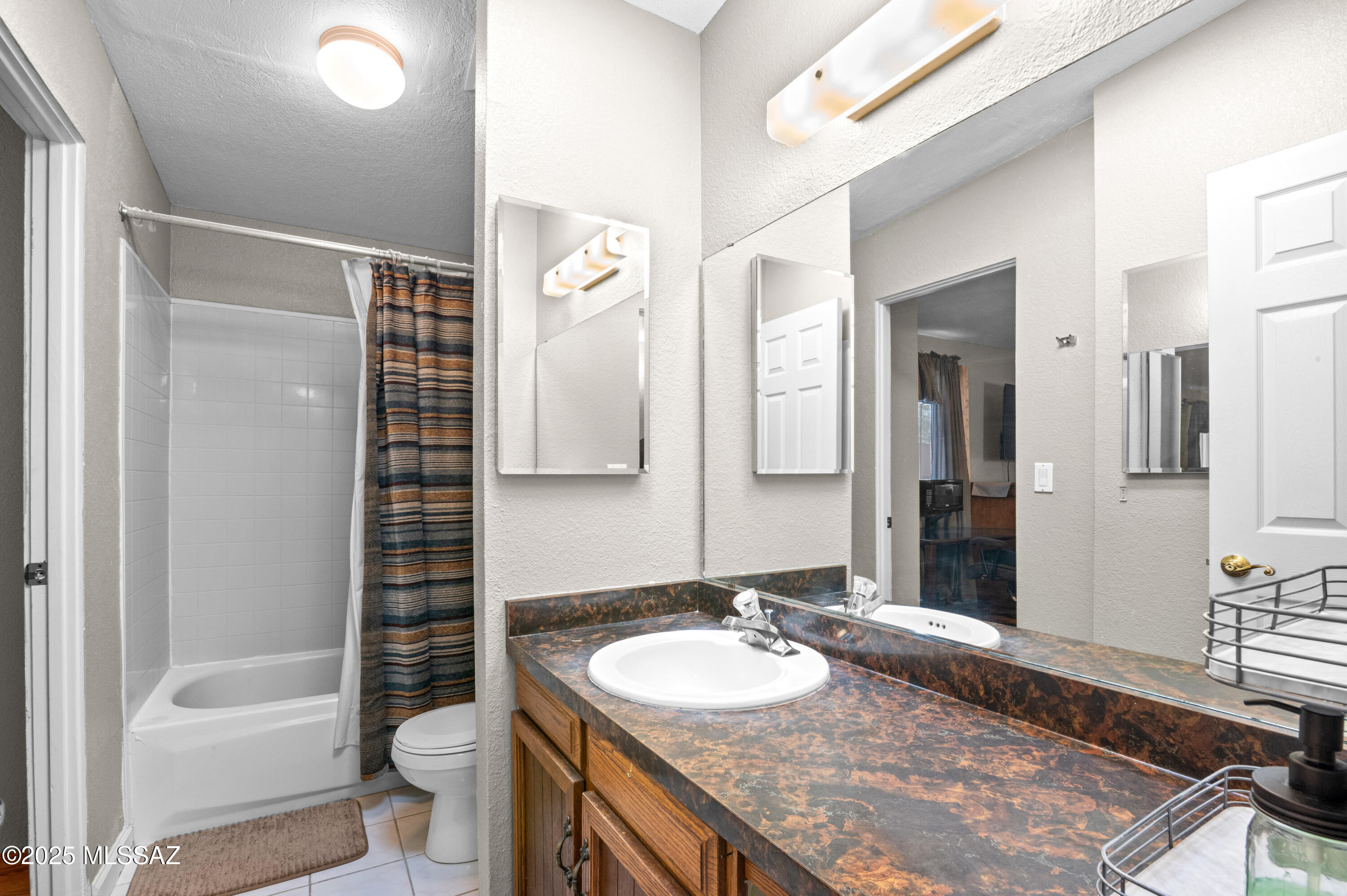 Casas Adobes Estates (541-618) - Residential
