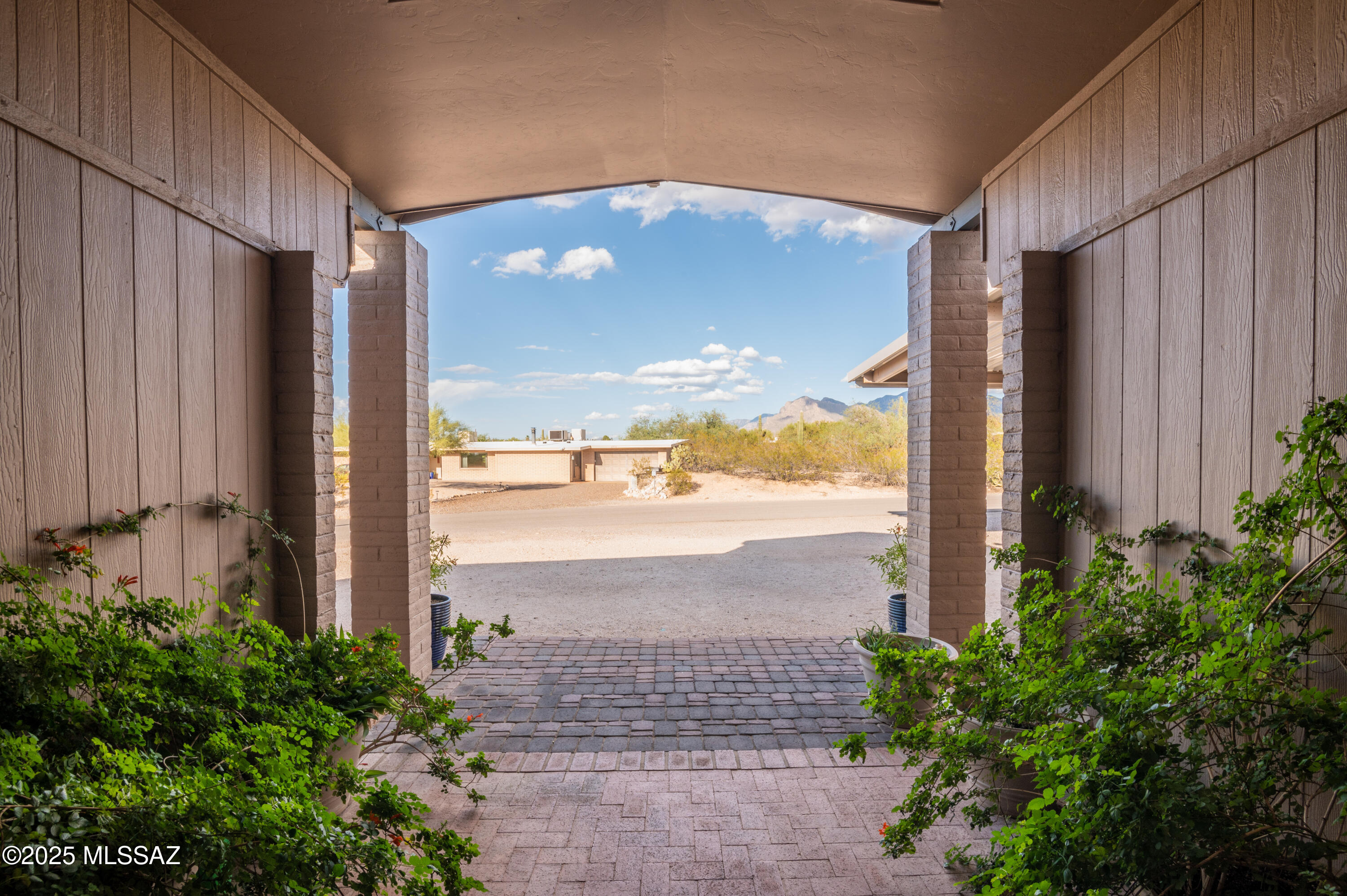 Casas Adobes Estates (541-618) - Residential