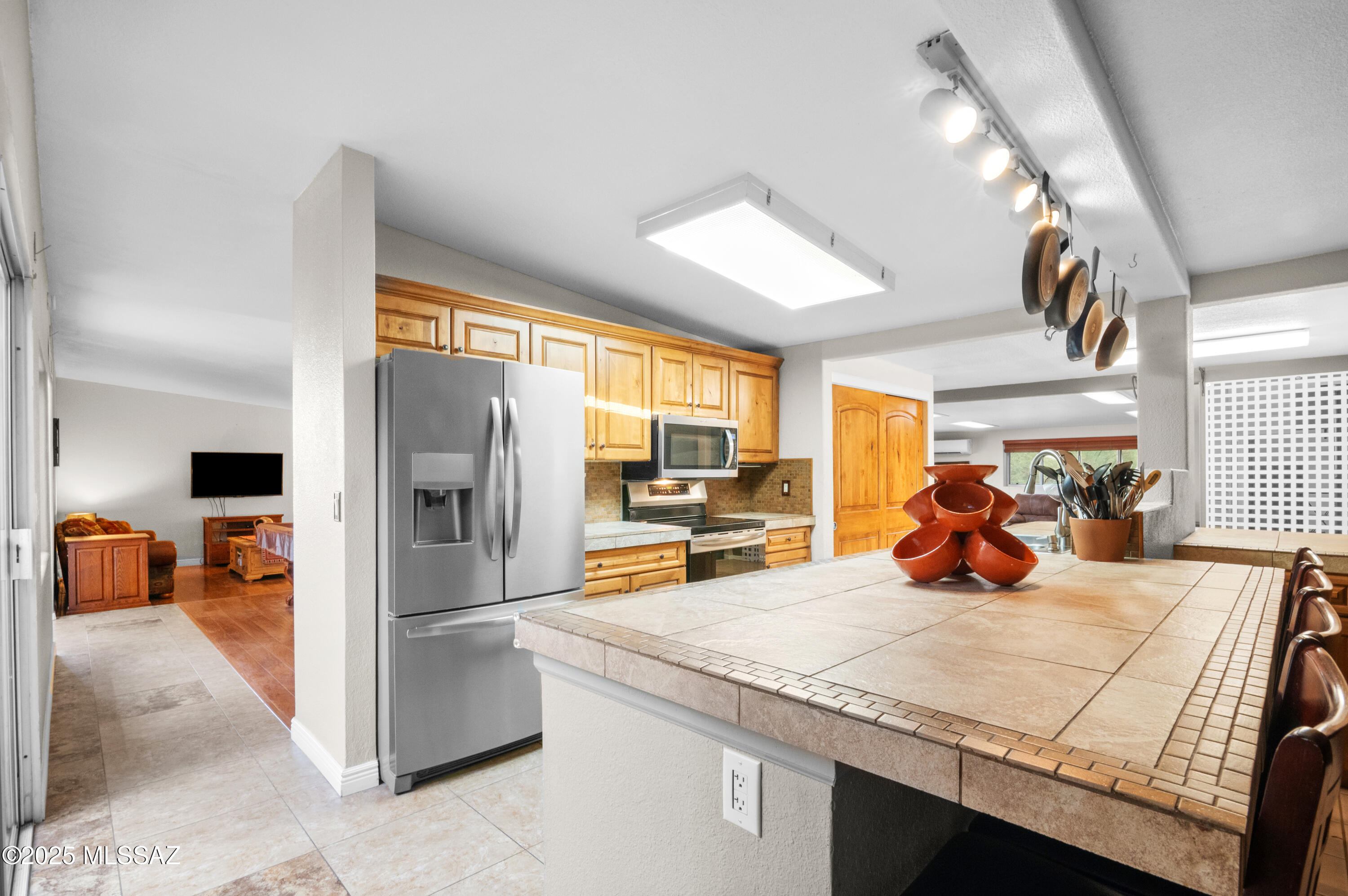 Casas Adobes Estates (541-618) - Residential