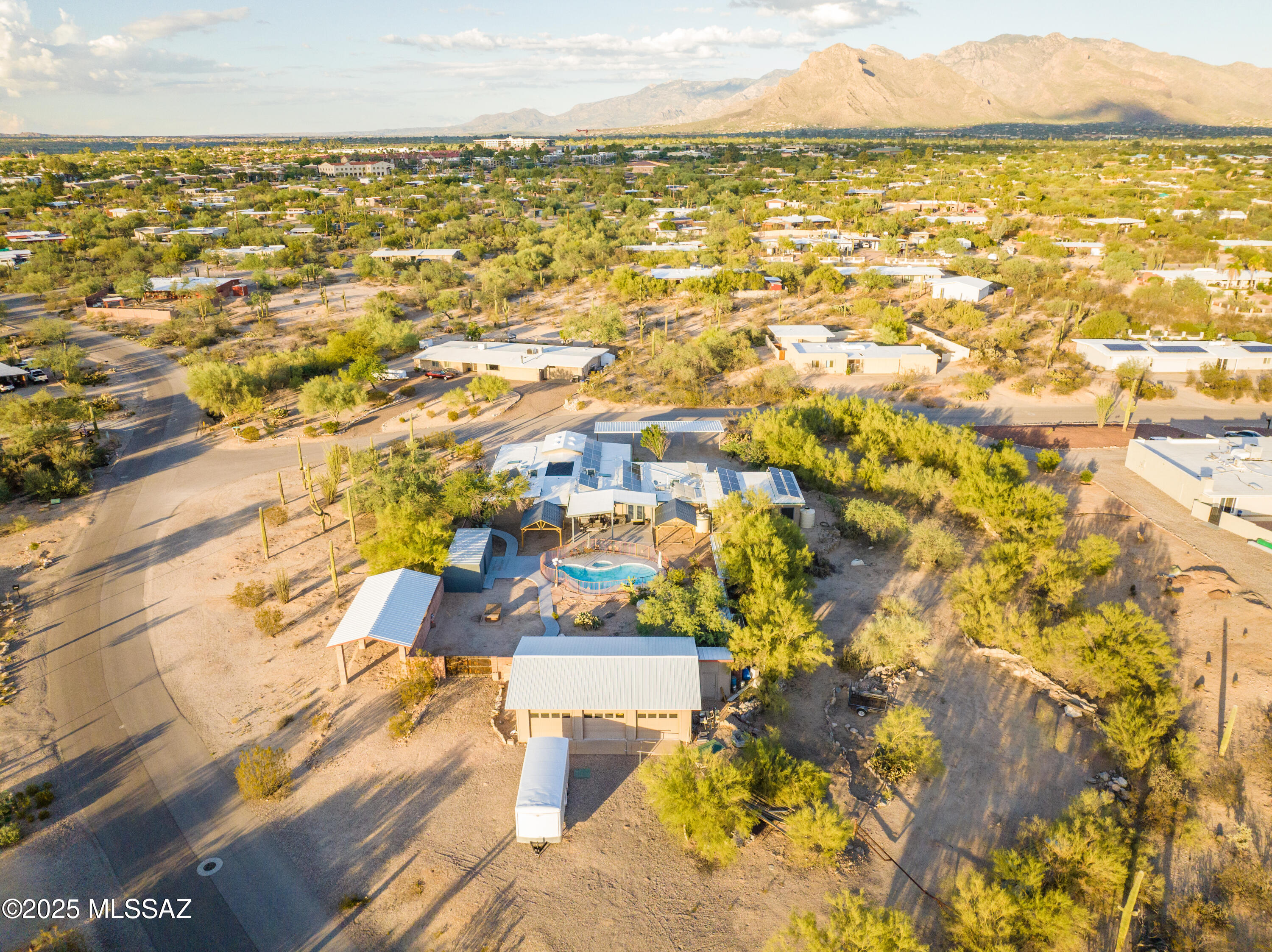 Casas Adobes Estates (541-618) - Residential