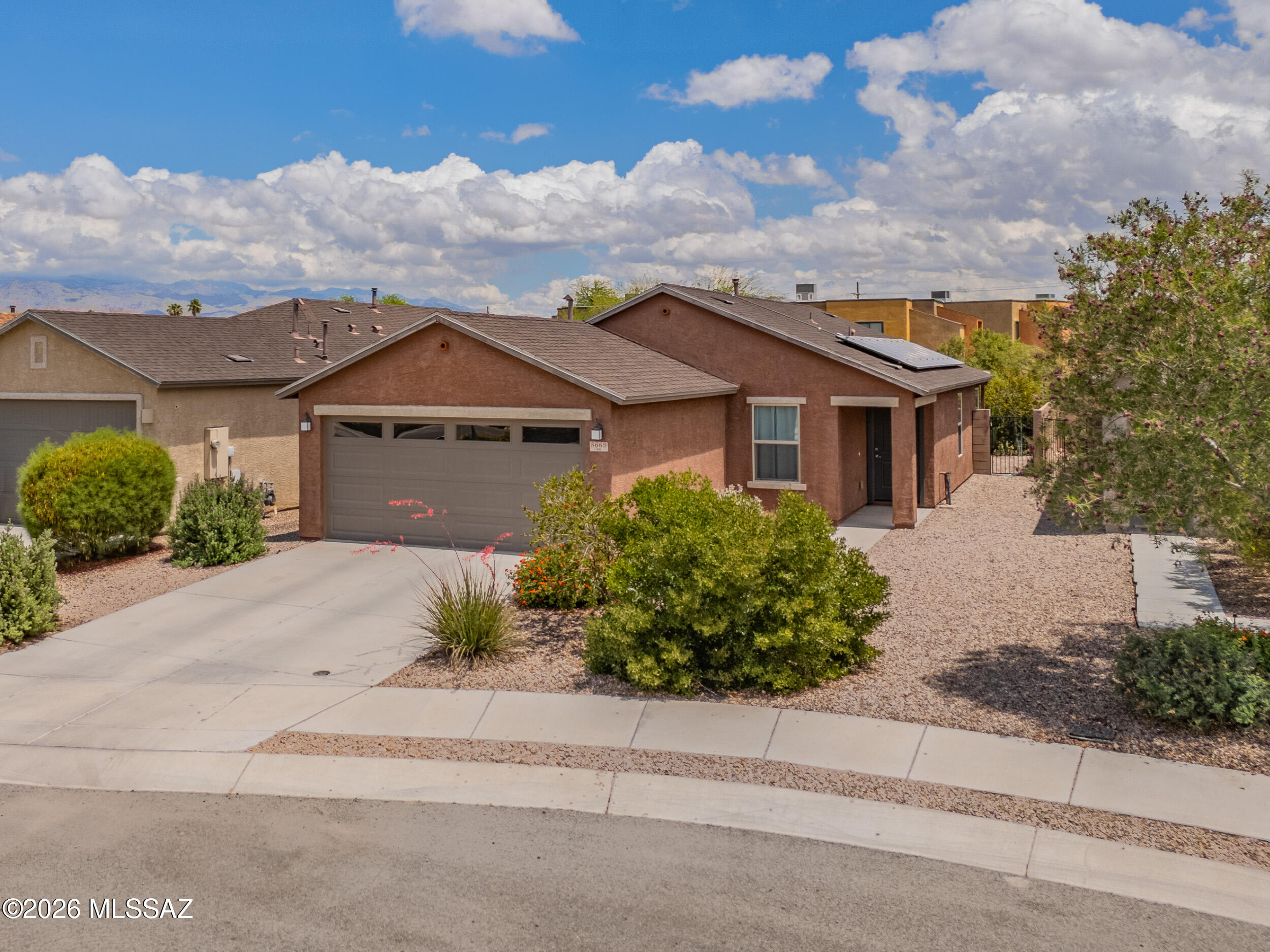 Arroyo Reserve - Residential