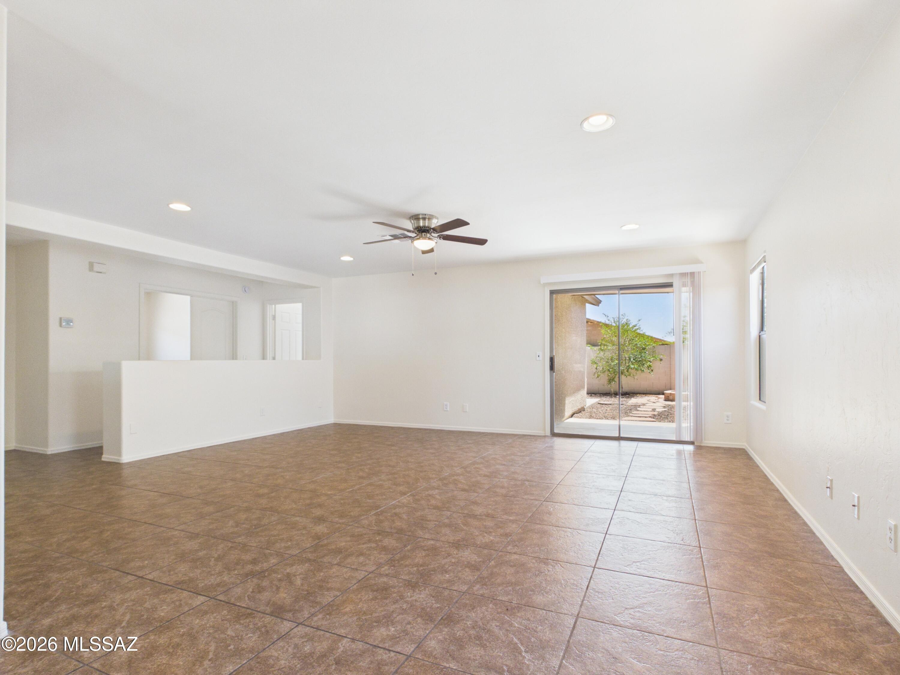 9974 E Deer Trail