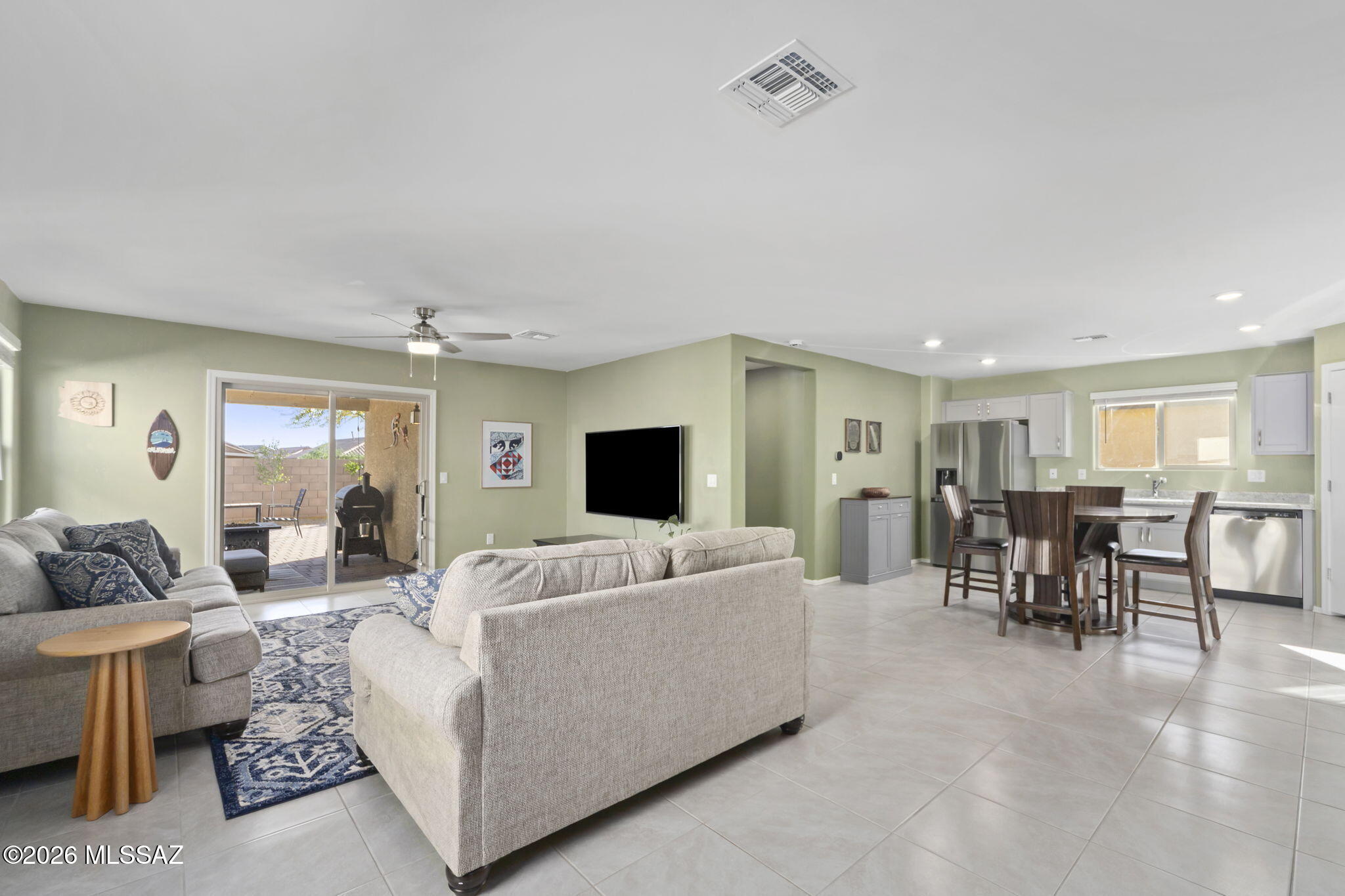 8870 E Raven Hill Way