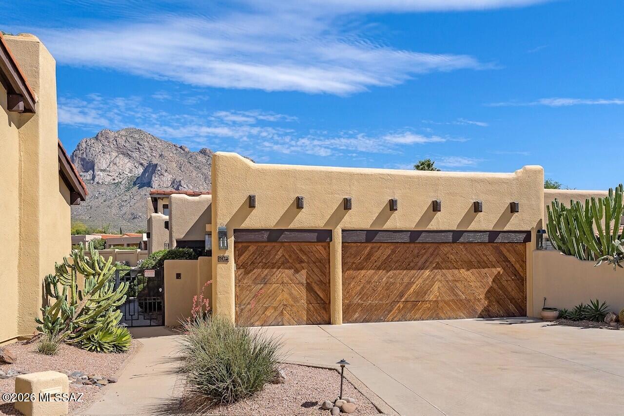 141 W Roma Drive