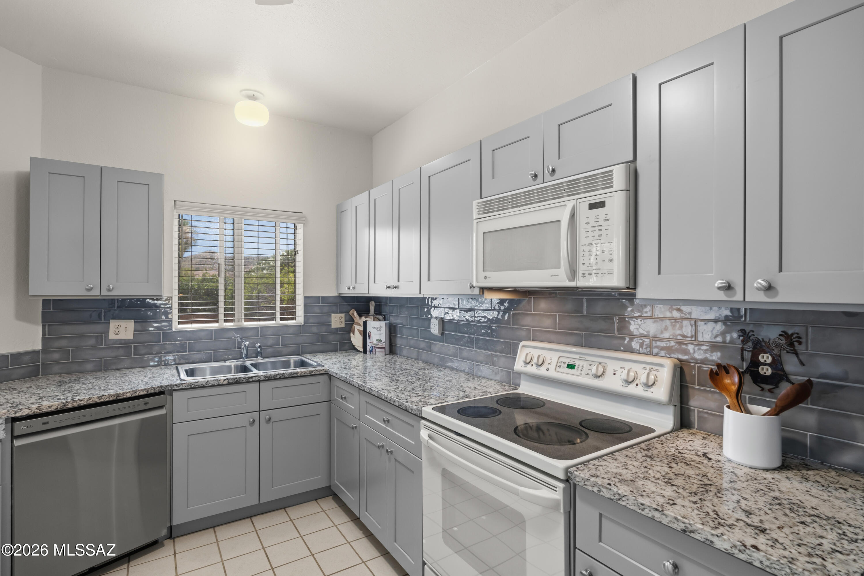 Colonia De Los Alamos (BK1-45) - Residential