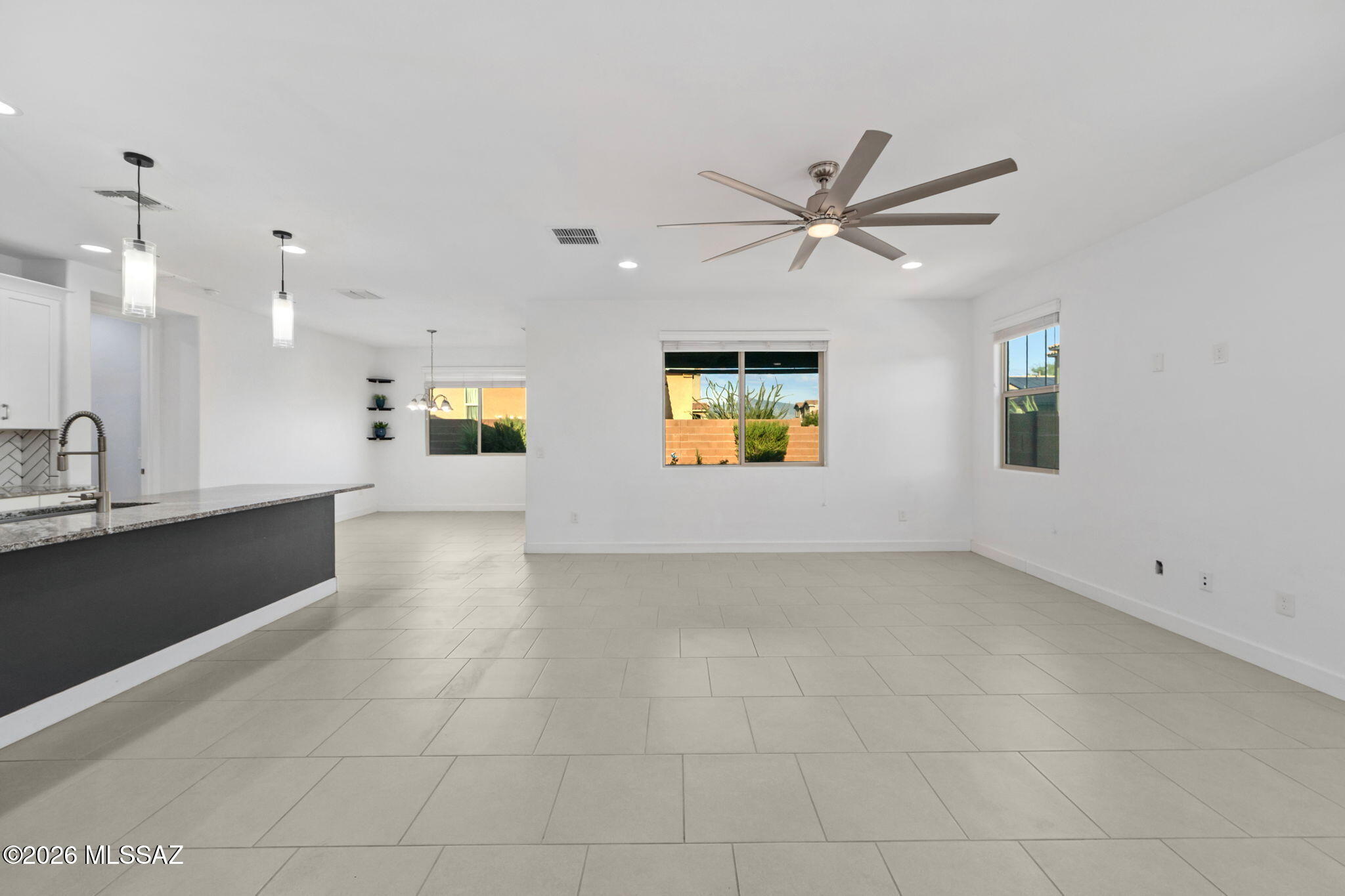 5517 S Saguaro Wash Trail