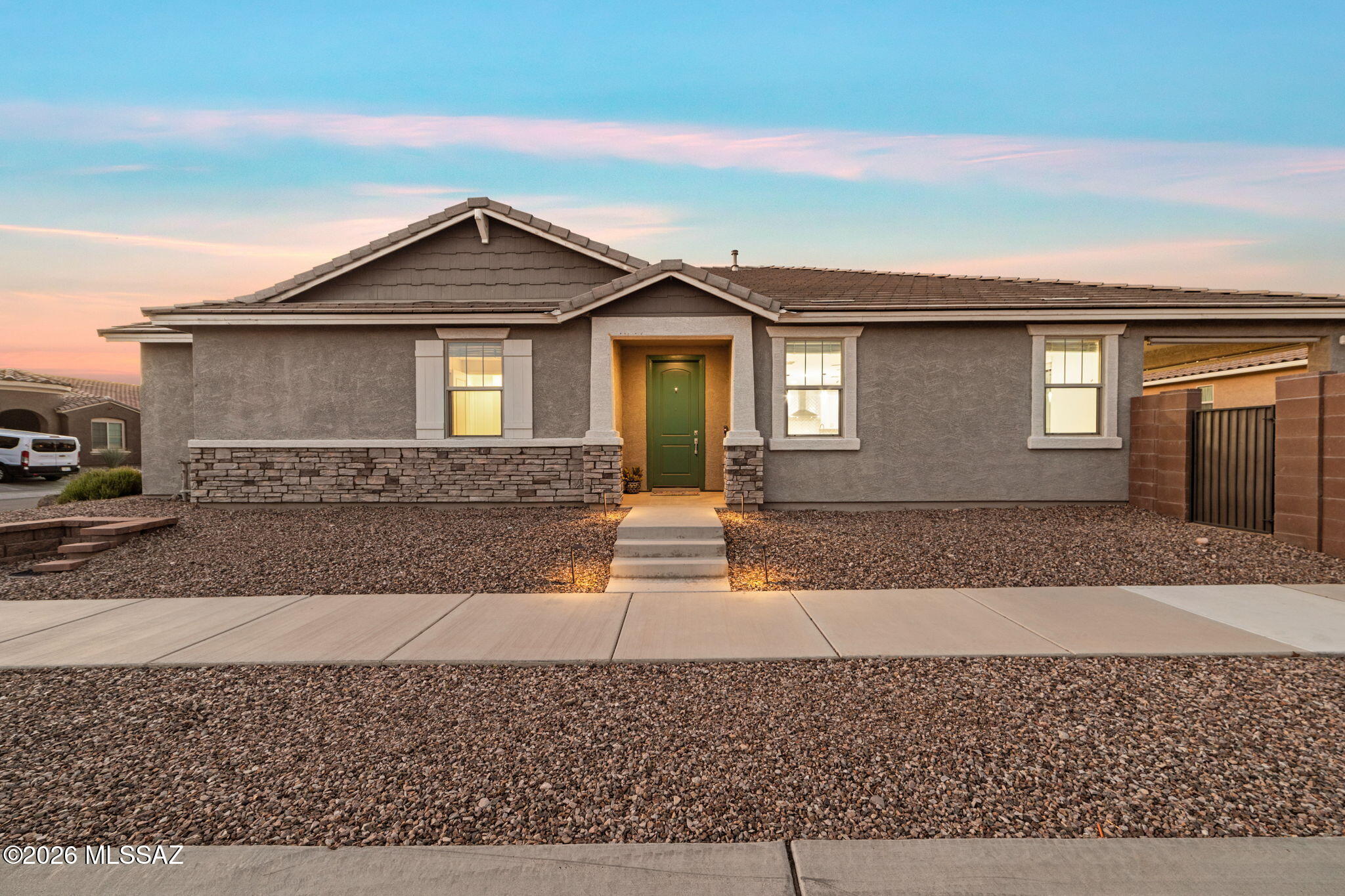 5517 S Saguaro Wash Trail