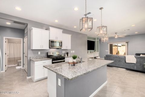 Photo of 4799 E Greenway Wash Drive, Tucson, AZ 85706 (MLS # 22603647)