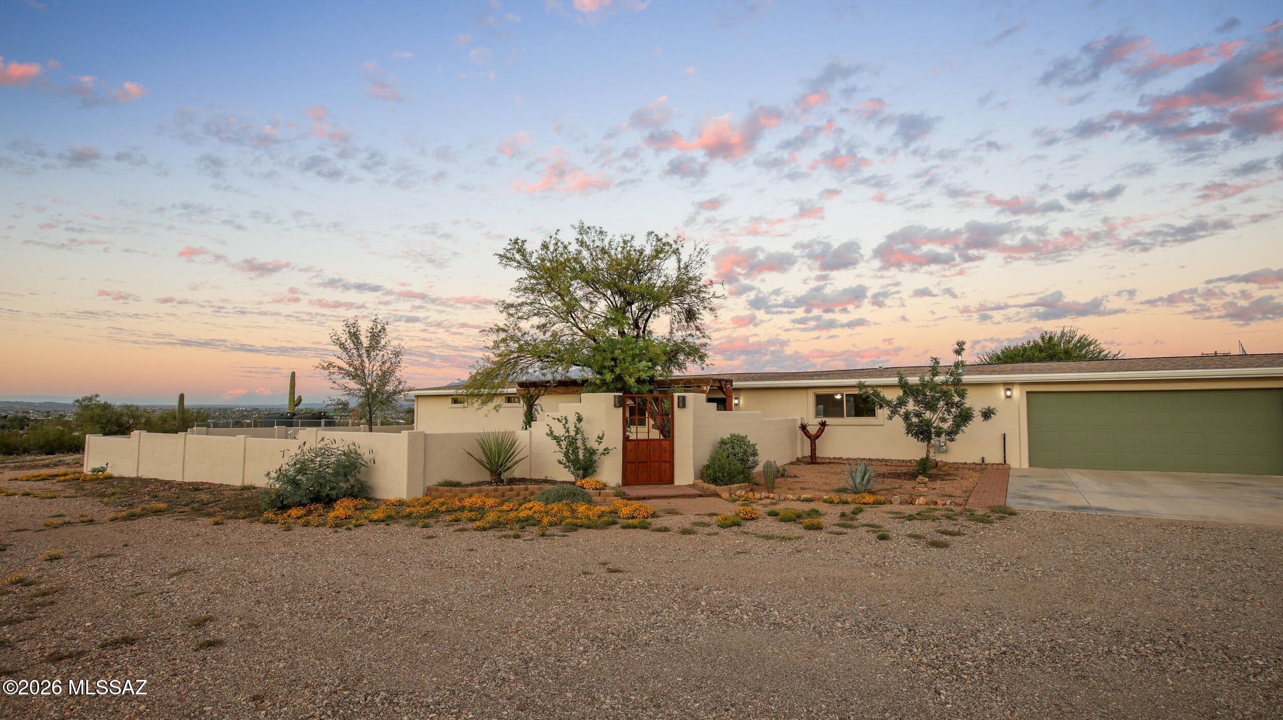 4520 N Calle Cadenza
