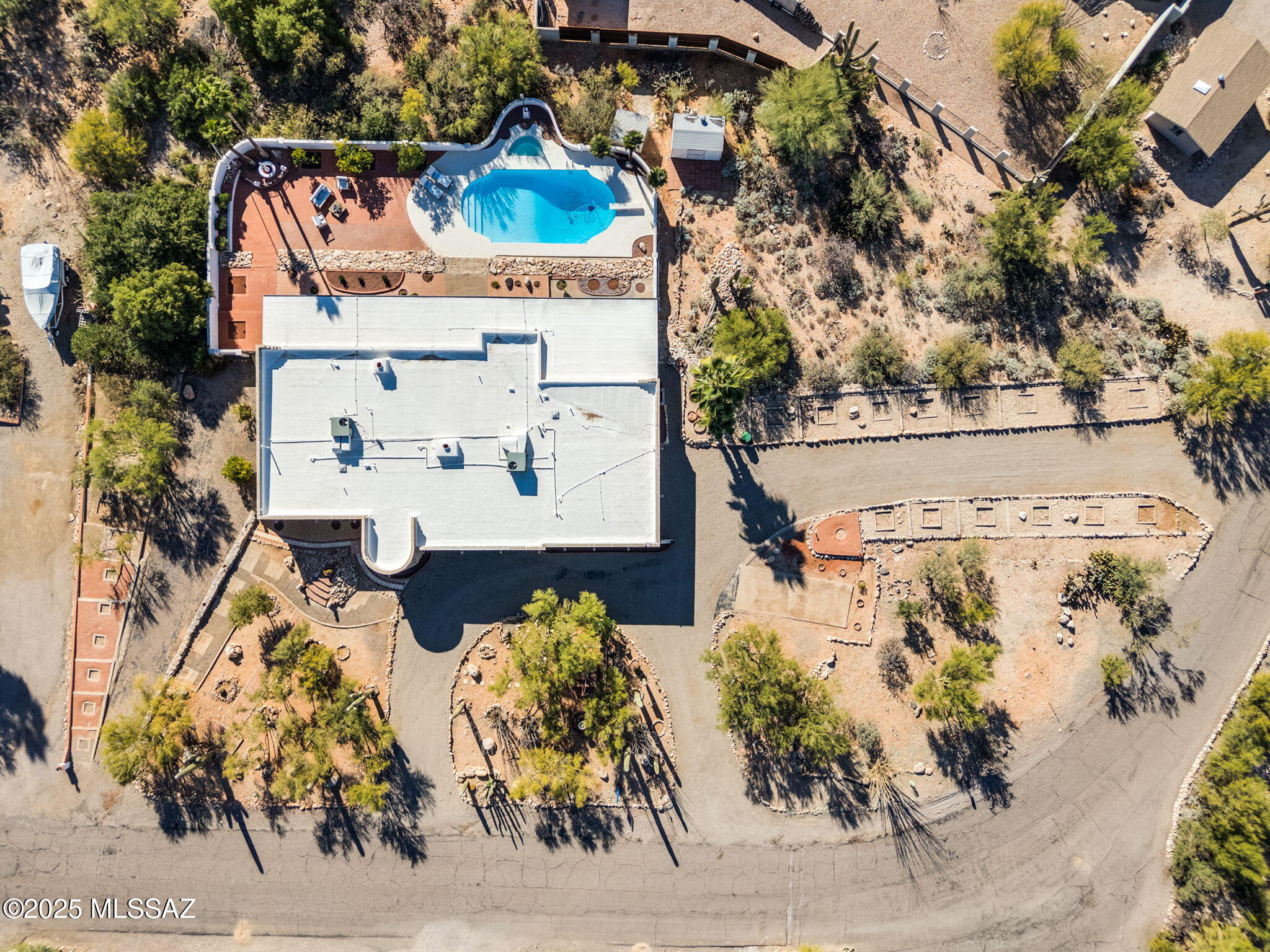 Shadow Roc (81-141) - Residential