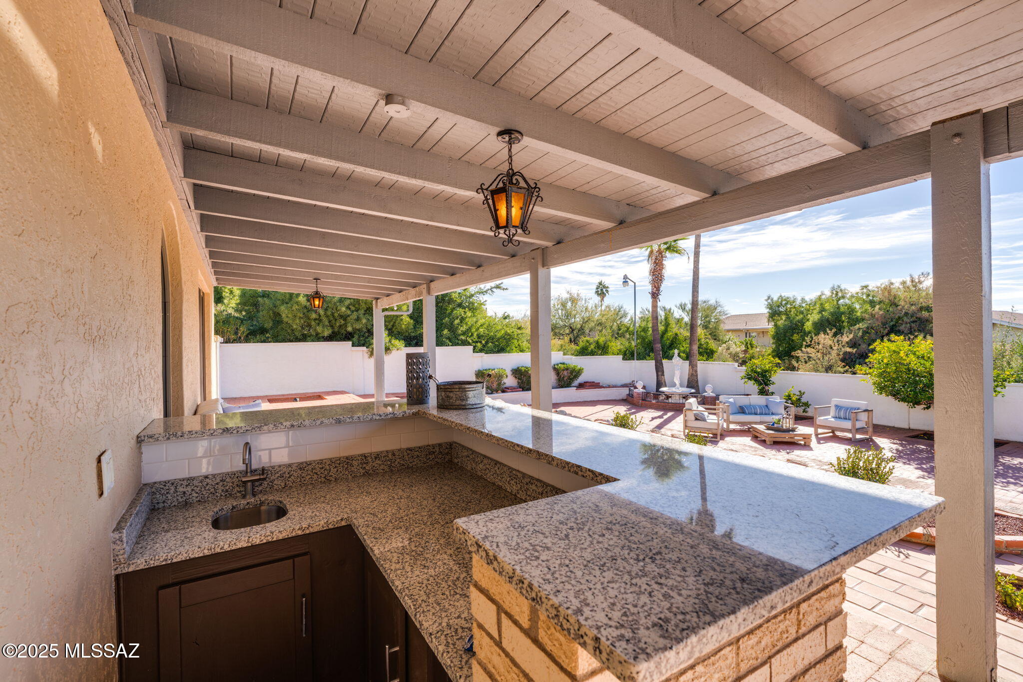 Shadow Roc (81-141) - Residential