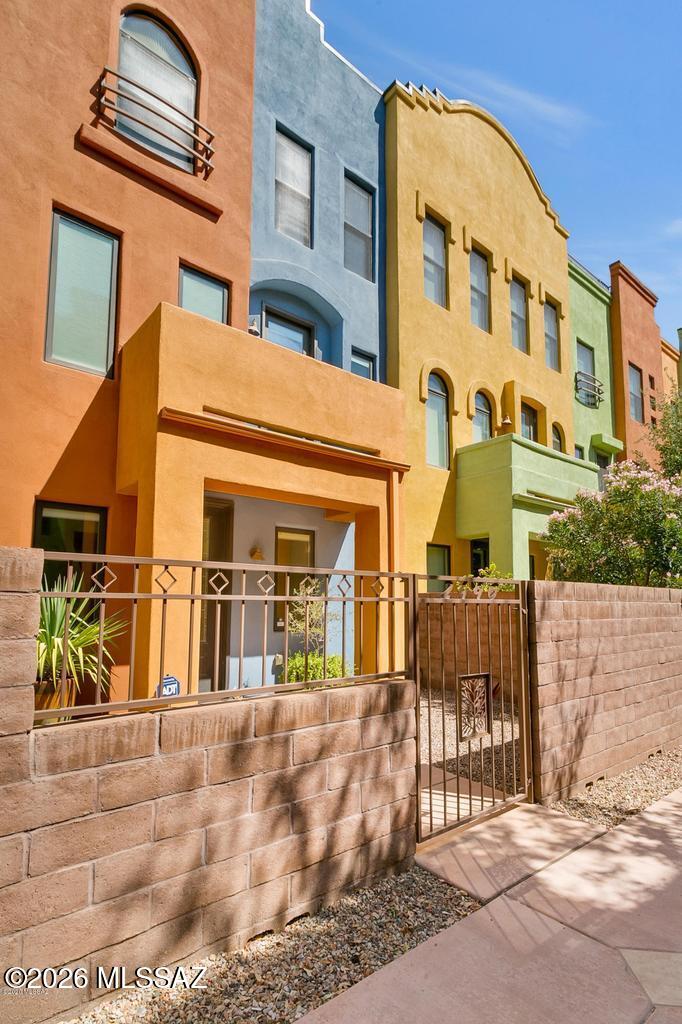 River Walk (1-140) - Residential