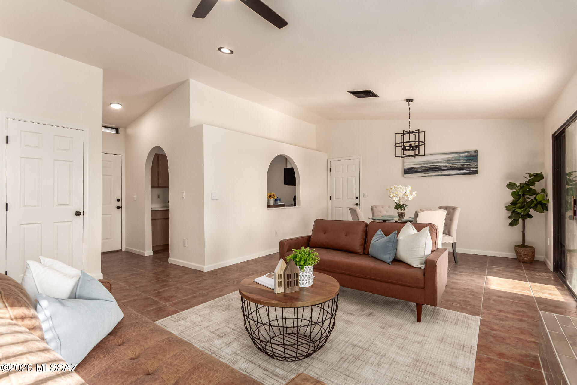New Tucson Unit NO. 4 (1-203) - Residential