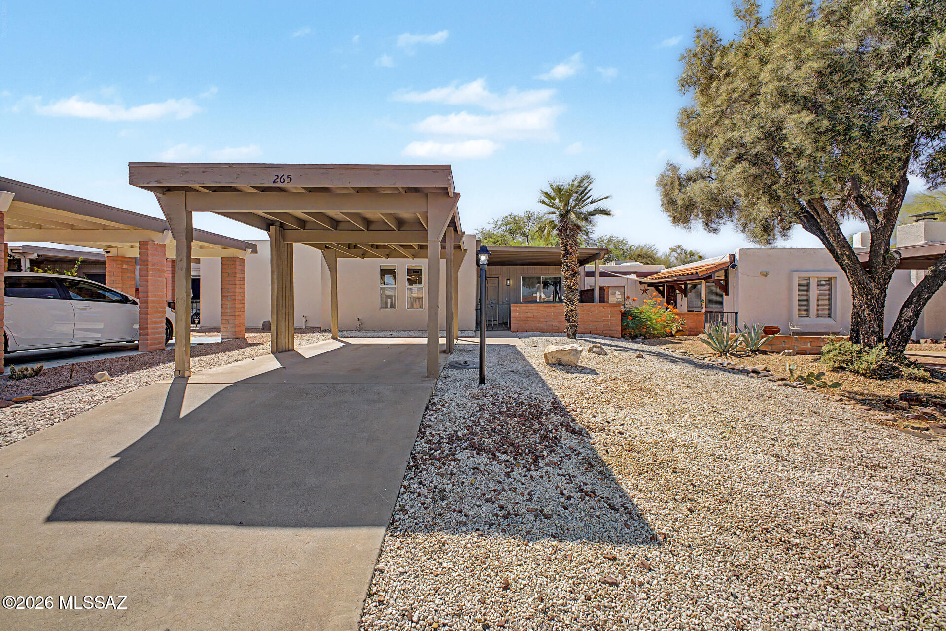 Green Valley Townhouses NO.7 - Residential