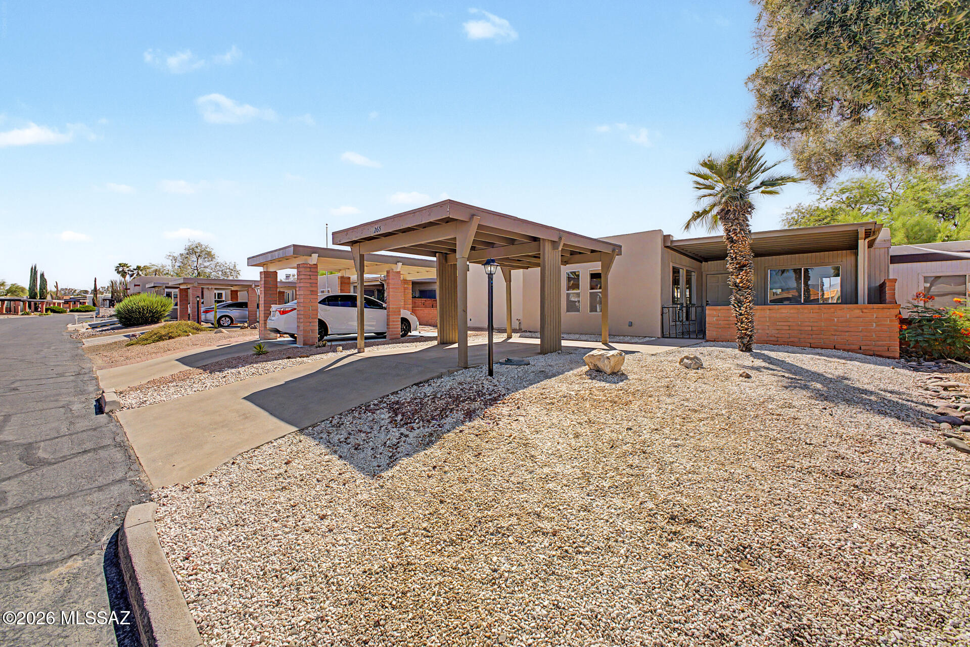 Green Valley Townhouses NO.7 - Residential