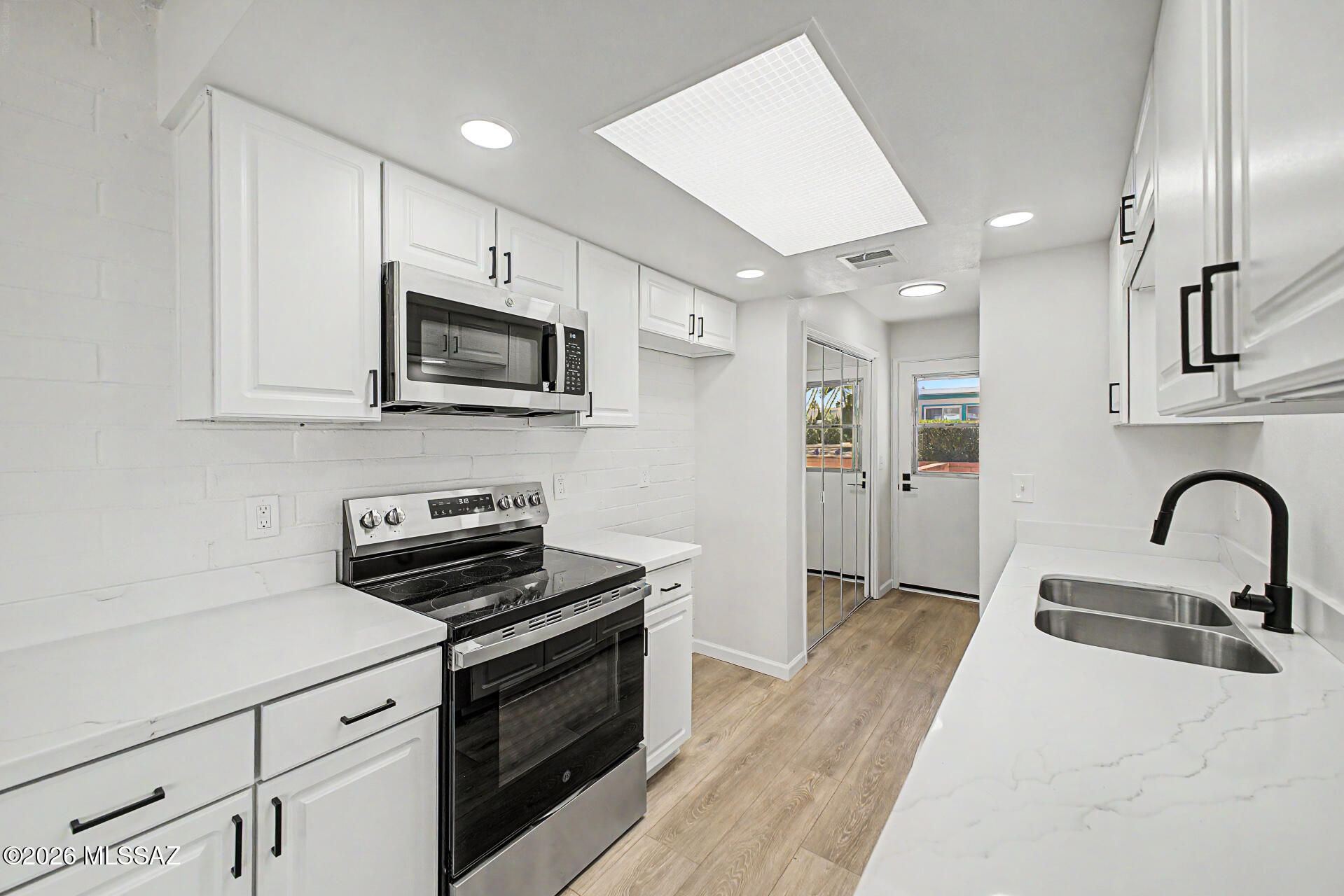 Green Valley Townhouses NO.7 - Residential