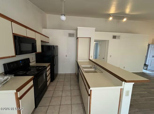 1714 W Park Wood Lane